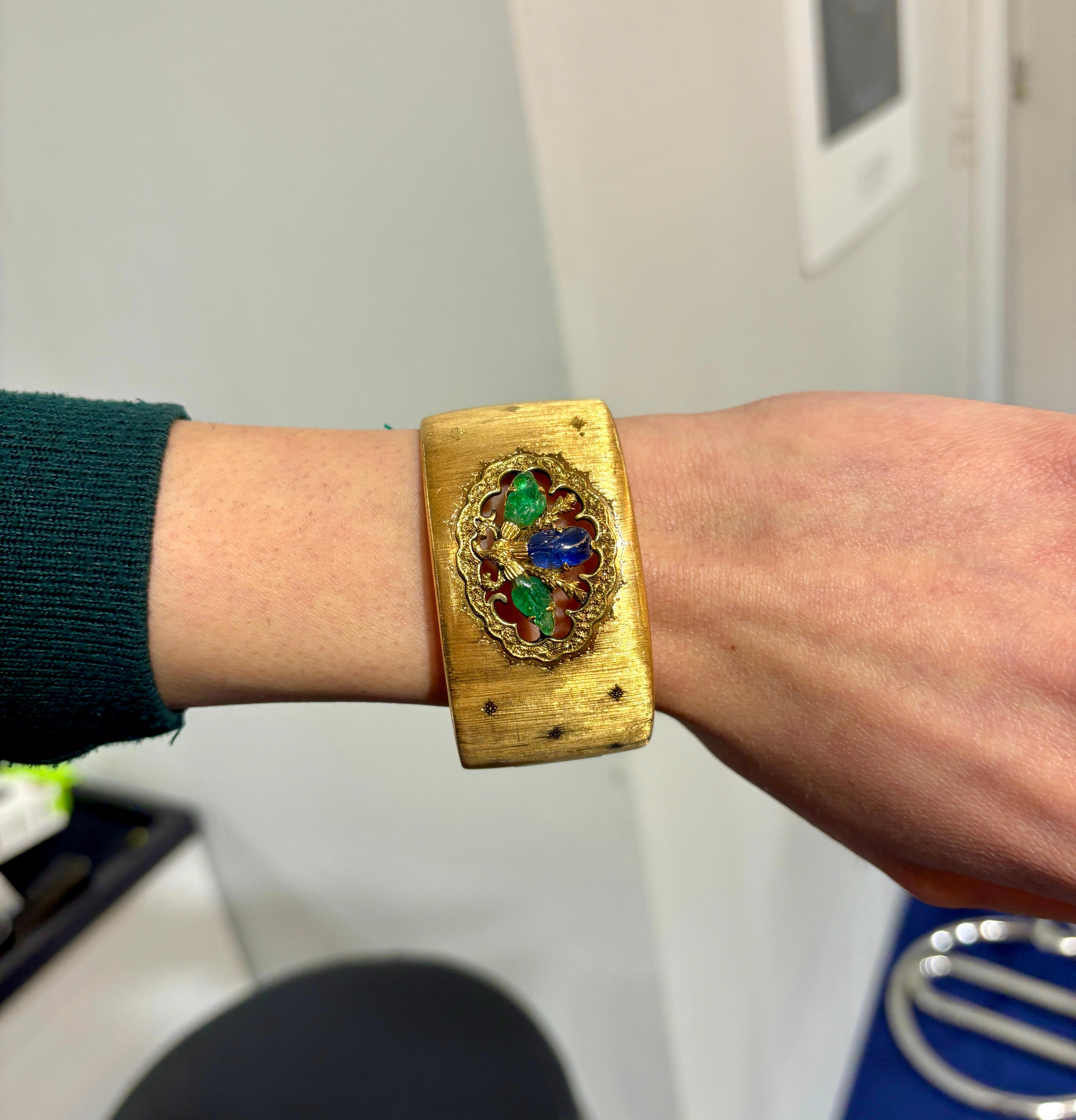 Mario Buccellati Tutti Frutti Saphir-Saphir-Smaragd 1960 Gold-Manschettenarmband 7