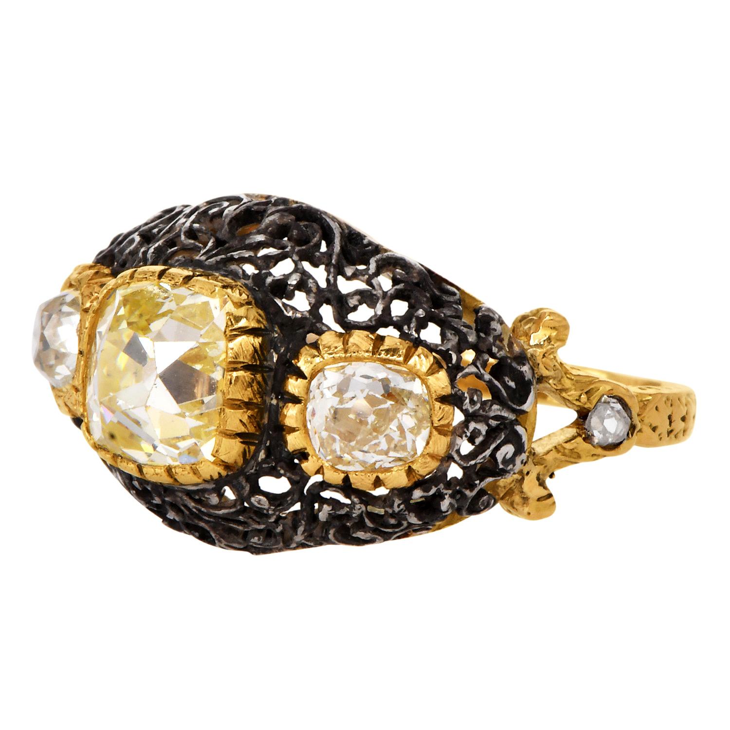 da uomo o donna Mario Buccellati Anello con tre pietre e diamanti in oro 18 carati a cupola filigranata in vendita