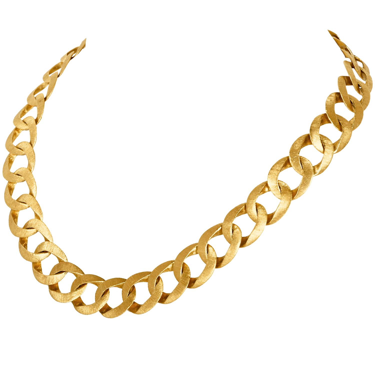 Buccellati continues to be most desired for its sophistication and elegance and has become a truly iconic jewelry maker. This very elegant Vintage piece is made By its founder Mario Buccellati in 18k yellow gold with beautiful rigatoni finish. He