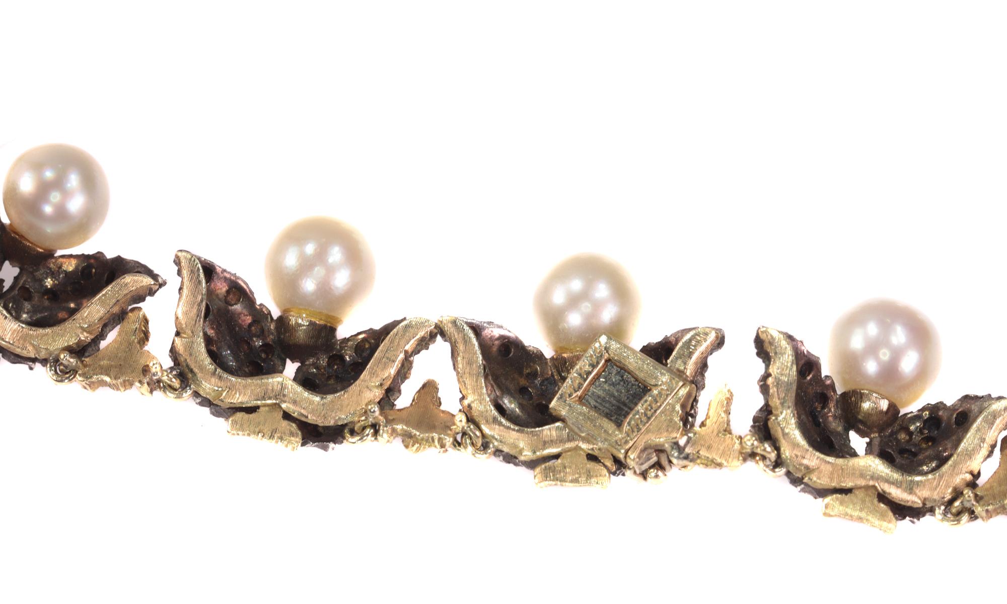 Mario Buccellati Vintage Gold and Silver Pearl Necklace with Grape Leaf Motive For Sale 2