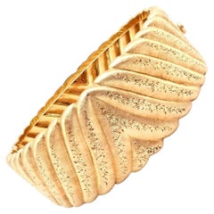 Mario Buccellati Wide Yellow Gold Cuff Bracelet