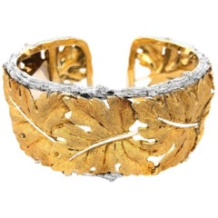 Mario Buccellatti 18 Karat Gold Leaf Motif Cuff
