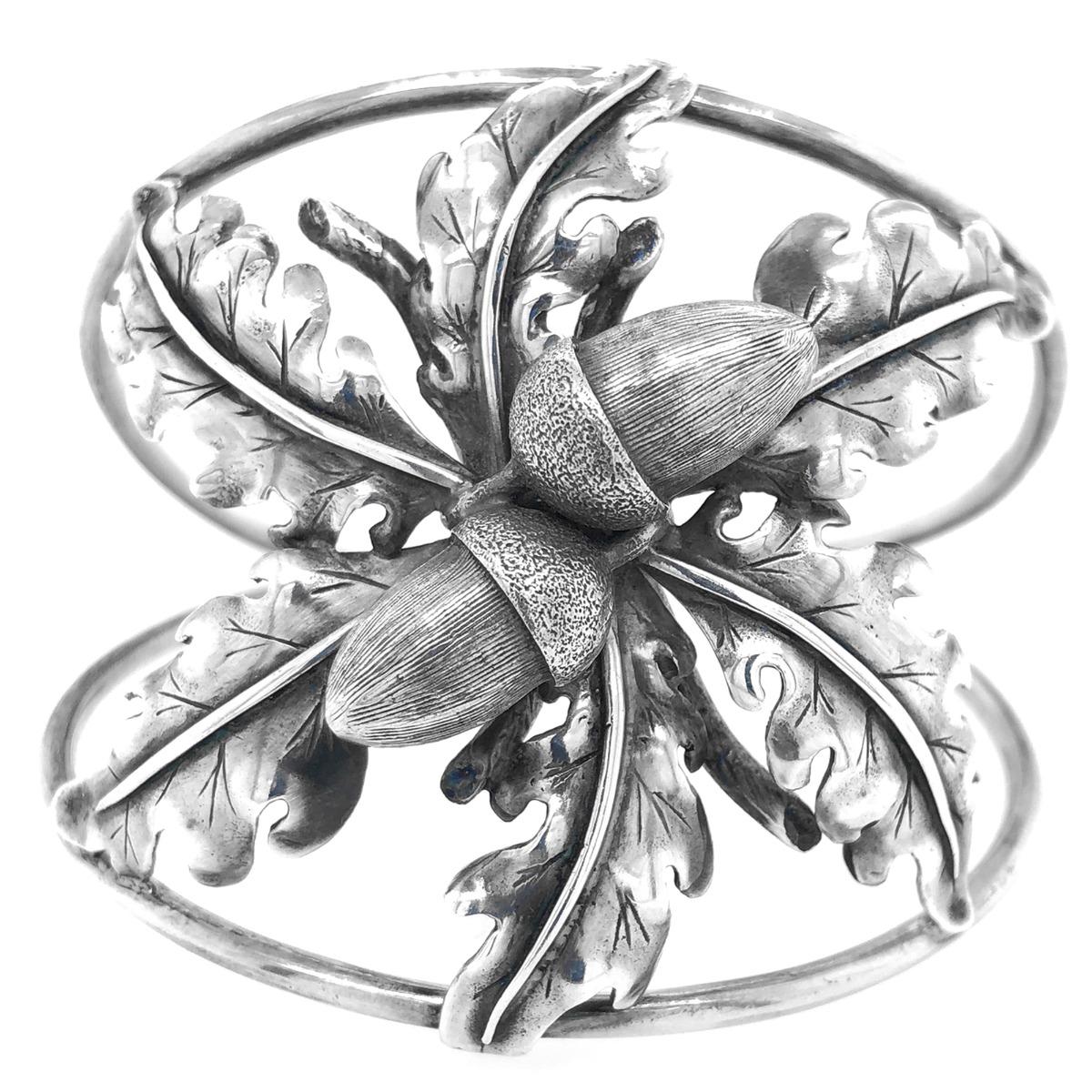 Metal: Sterling  Silver
Hallmark: M. Buccellati Italy
Place of Origin: Italy
Weight: 46.2 gms
Width: 40 mm
Wrist: 2 inches
Item No: 525