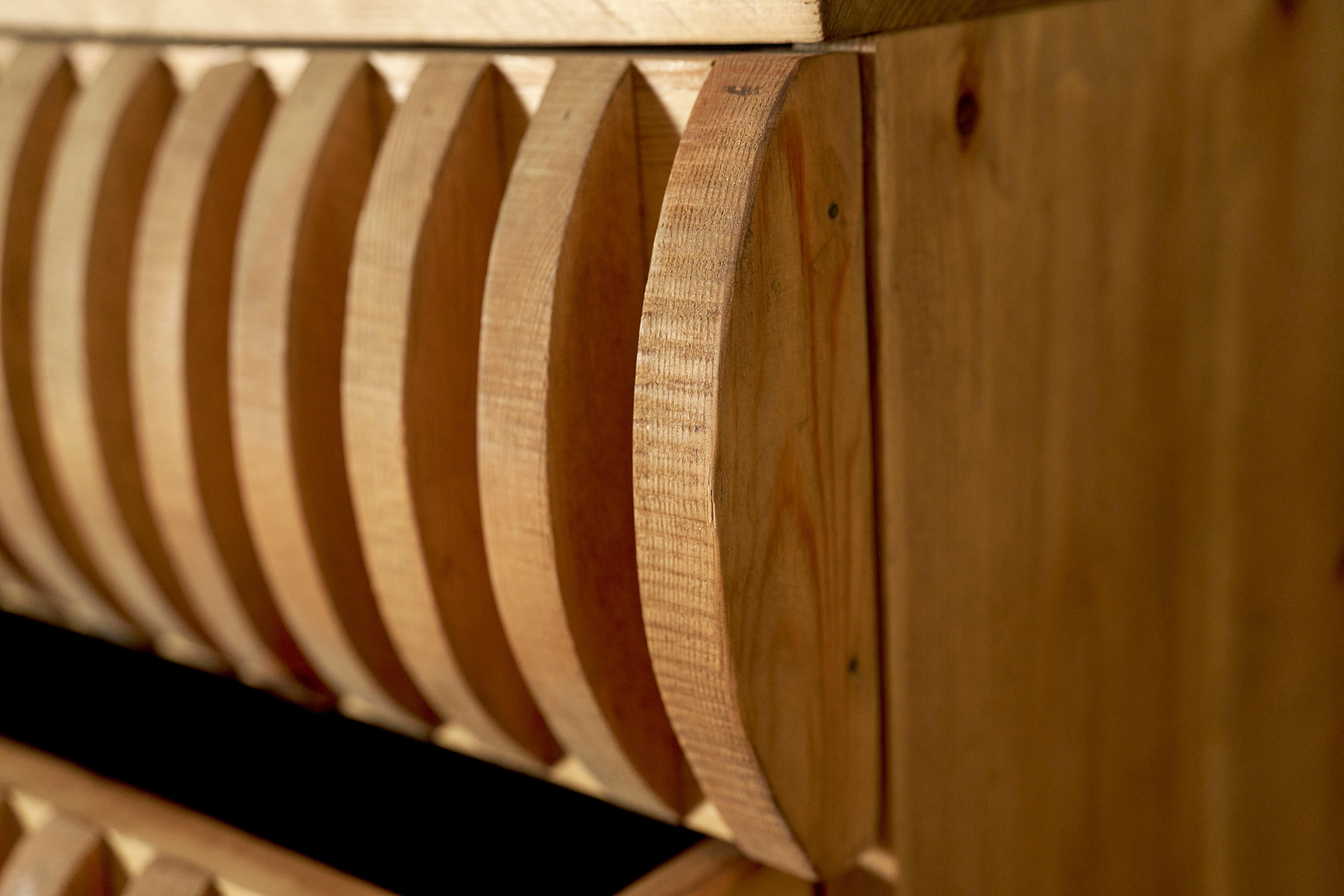 Mario Ceroli Chest of Drawers Console in Pine for Poltronova c. 1975 For Sale 3