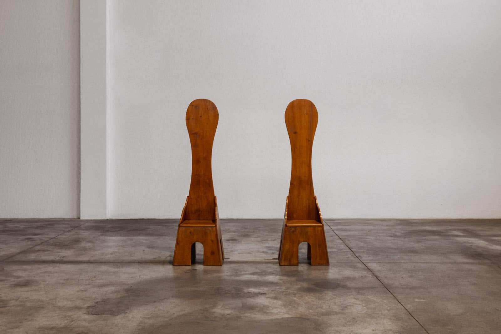 Italiano Sedie scultoree 