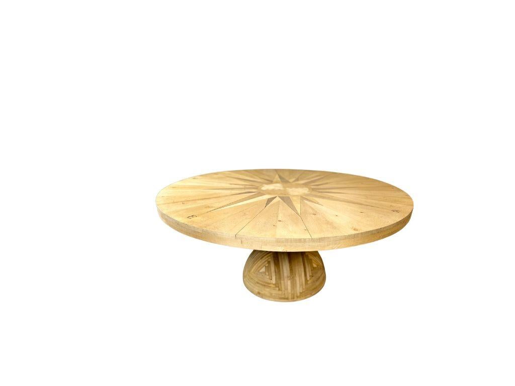 Fine XX secolo Tavolo rotondo grande in legno di pino di Mario Ceroli Rosa Dei Venti di Poltronova anni '70 in vendita
