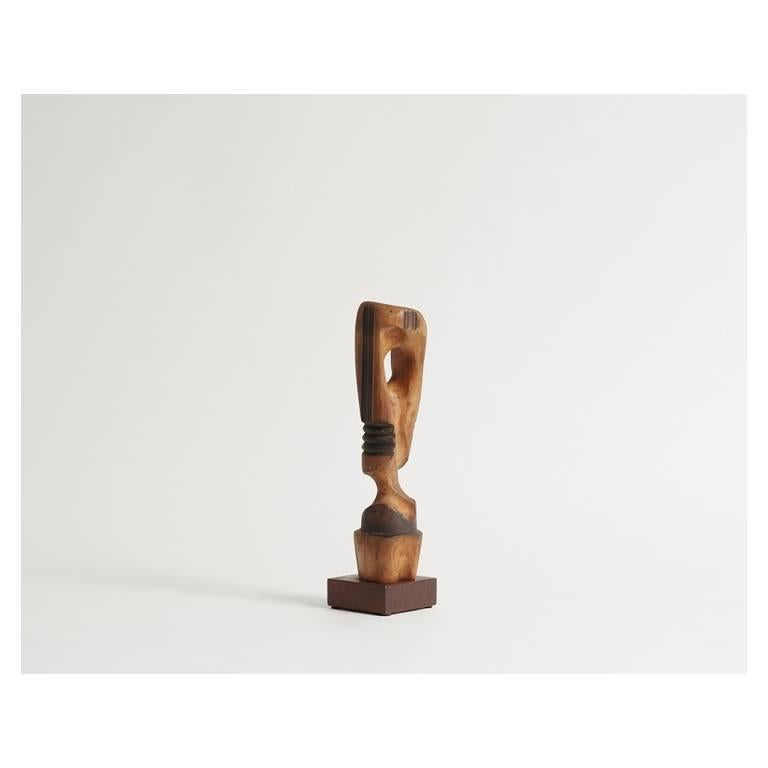 In this sculptural study by dal Fabbro, the viewer's expectations are reversed. What may at first seem figural becomes abstract as one moves around the piece, revealing the artist's love of playing with sculpted forms and how they relate to the