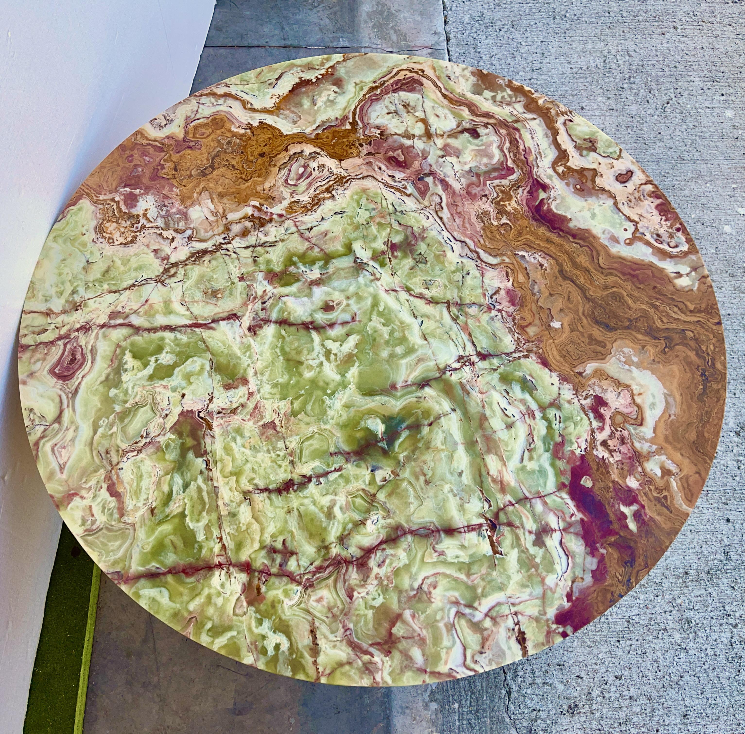 Milieu du XXe siècle Mario Genovese Table Cocktail Onyx & Bronze doré en vente