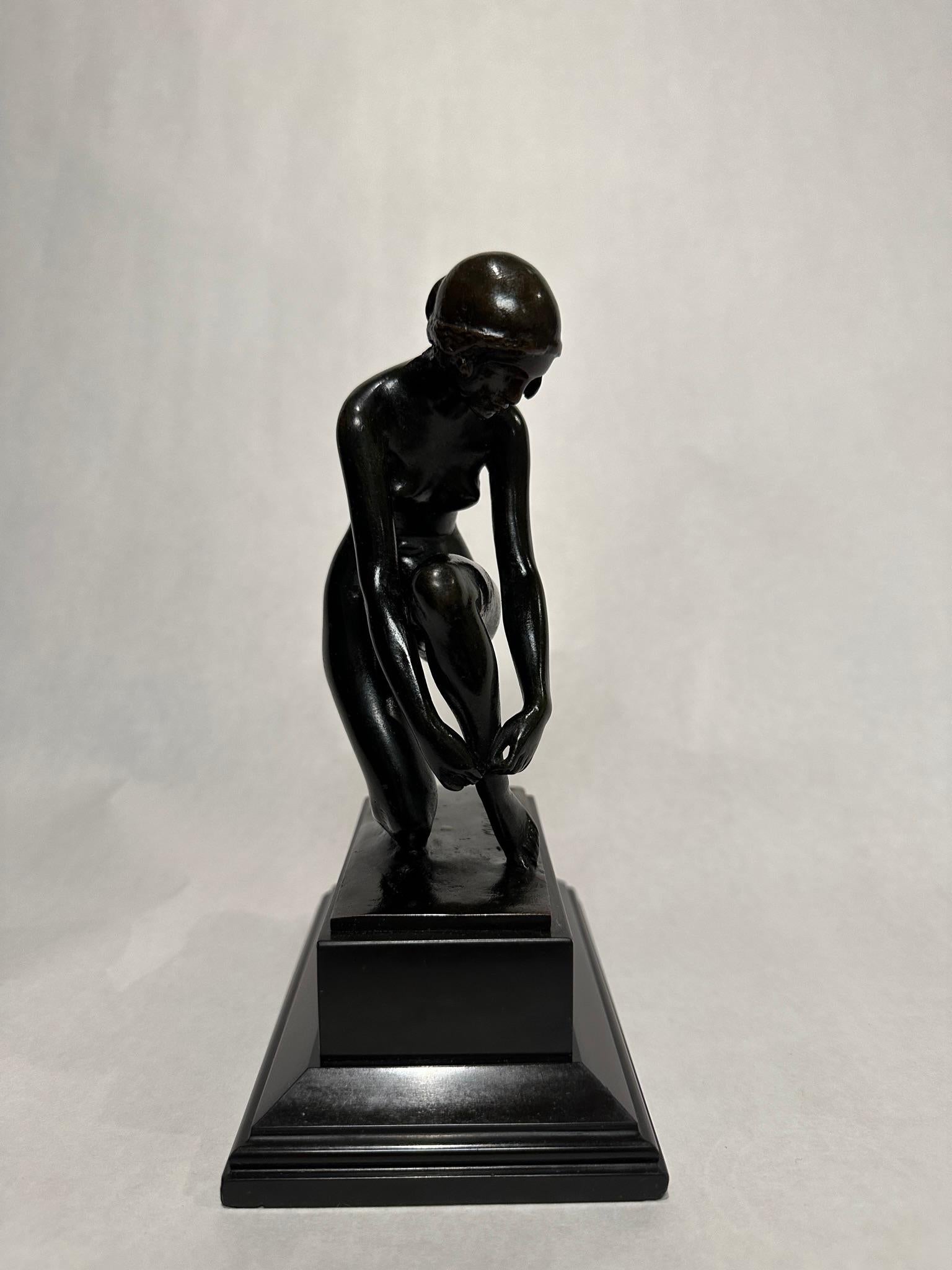 Kneeling Female Nude, Bronze By Mario Korbel For Sale 5