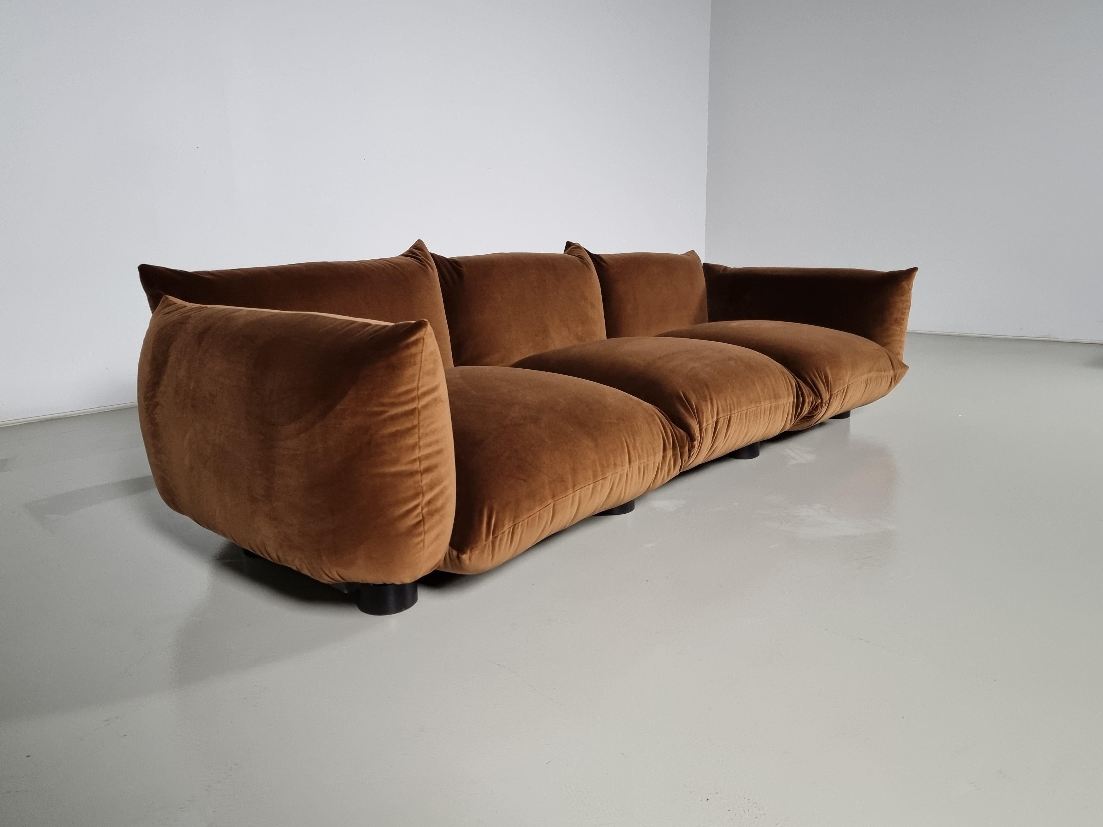 Late 20th Century Mario Marenco 3-Seater Sofa and Lounge Chairs  for Arflex, 1970s