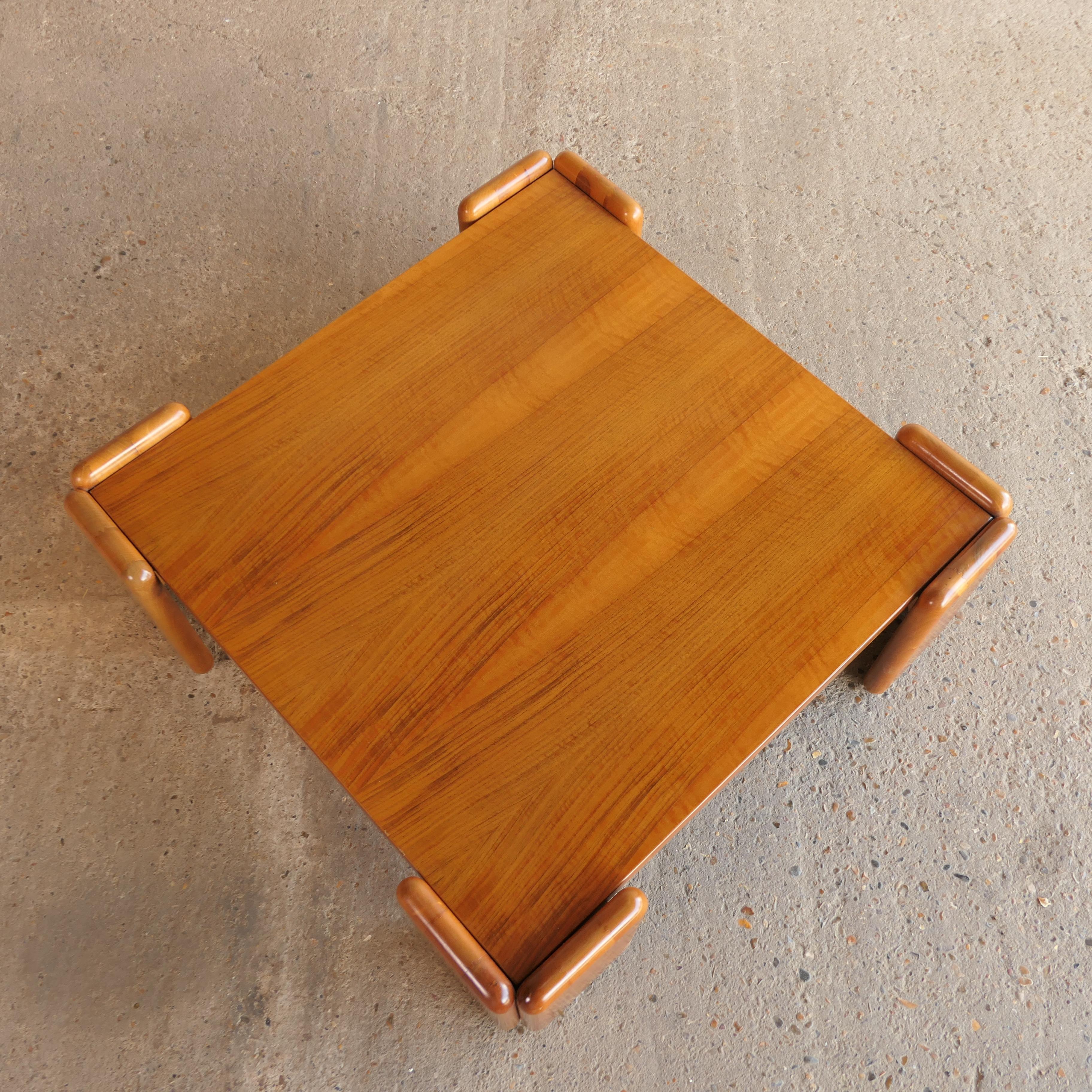 Mario Marenco Coffee Table In Good Condition For Sale In Faversham, GB