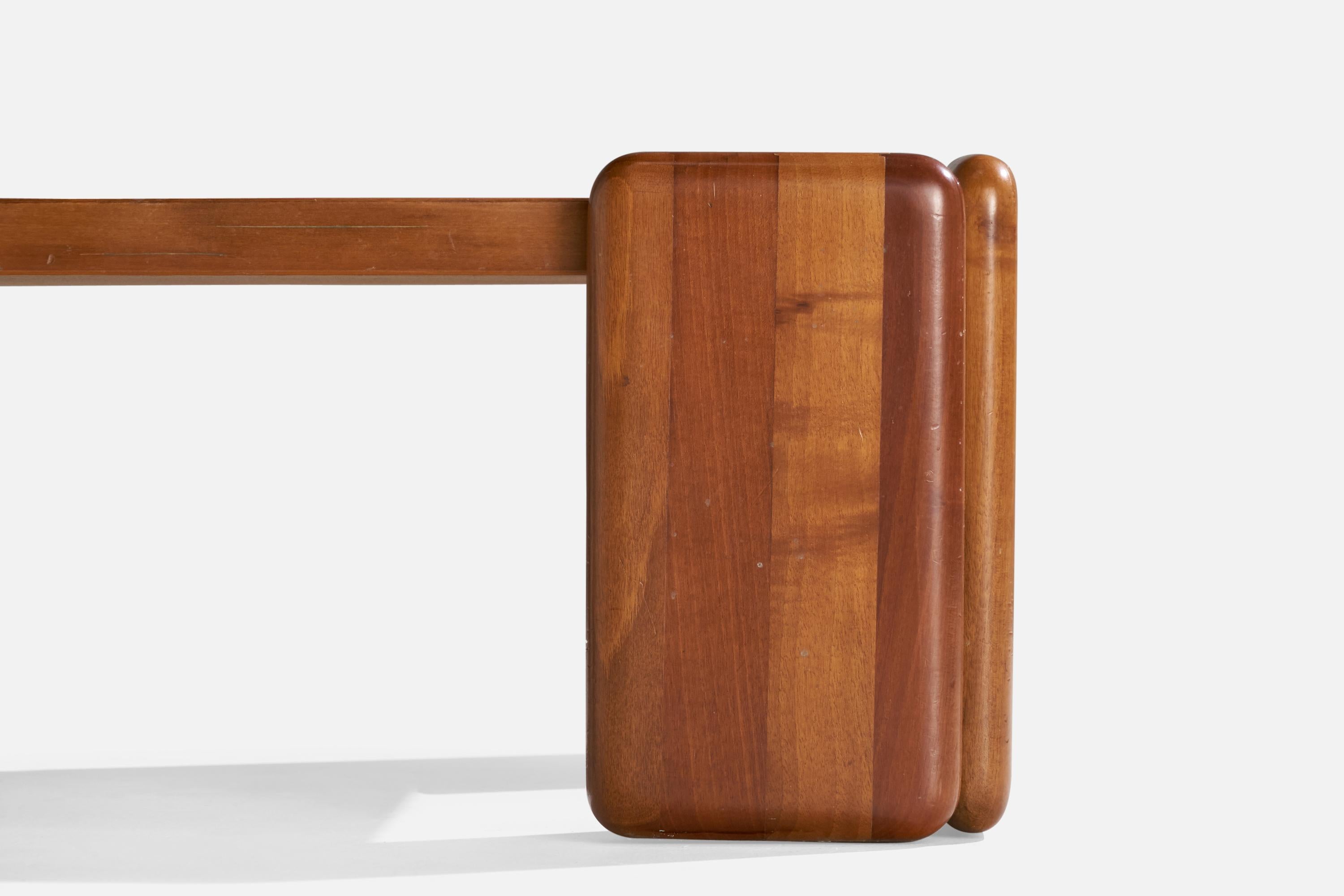Mario Marenco, Mesa de centro, Nogal, Italia, 1970s finales del siglo XX en venta
