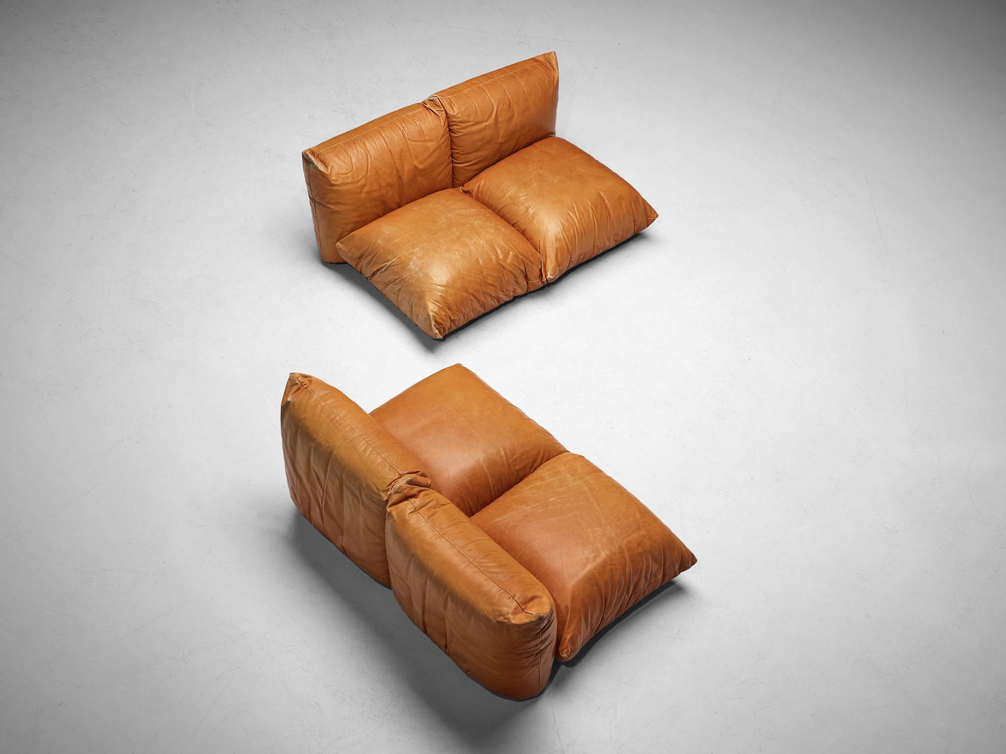 Mario Marenco for Arflex Pair of Sectional Two Seat Sofas in Cognac Leather In Good Condition In Waalwijk, NL