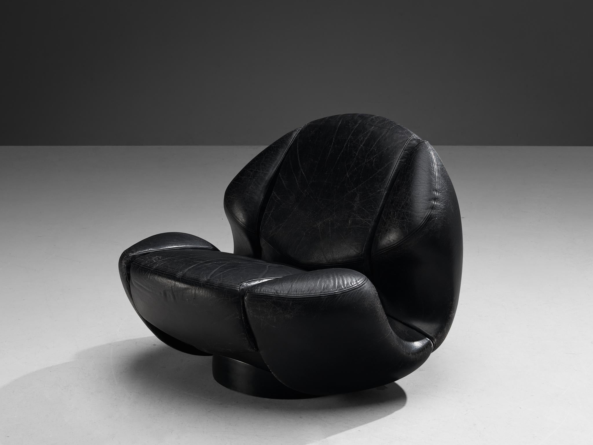 Mario Marenco for Comfortline 'Nova' Lounge Chair in Black Leather  In Good Condition For Sale In Waalwijk, NL