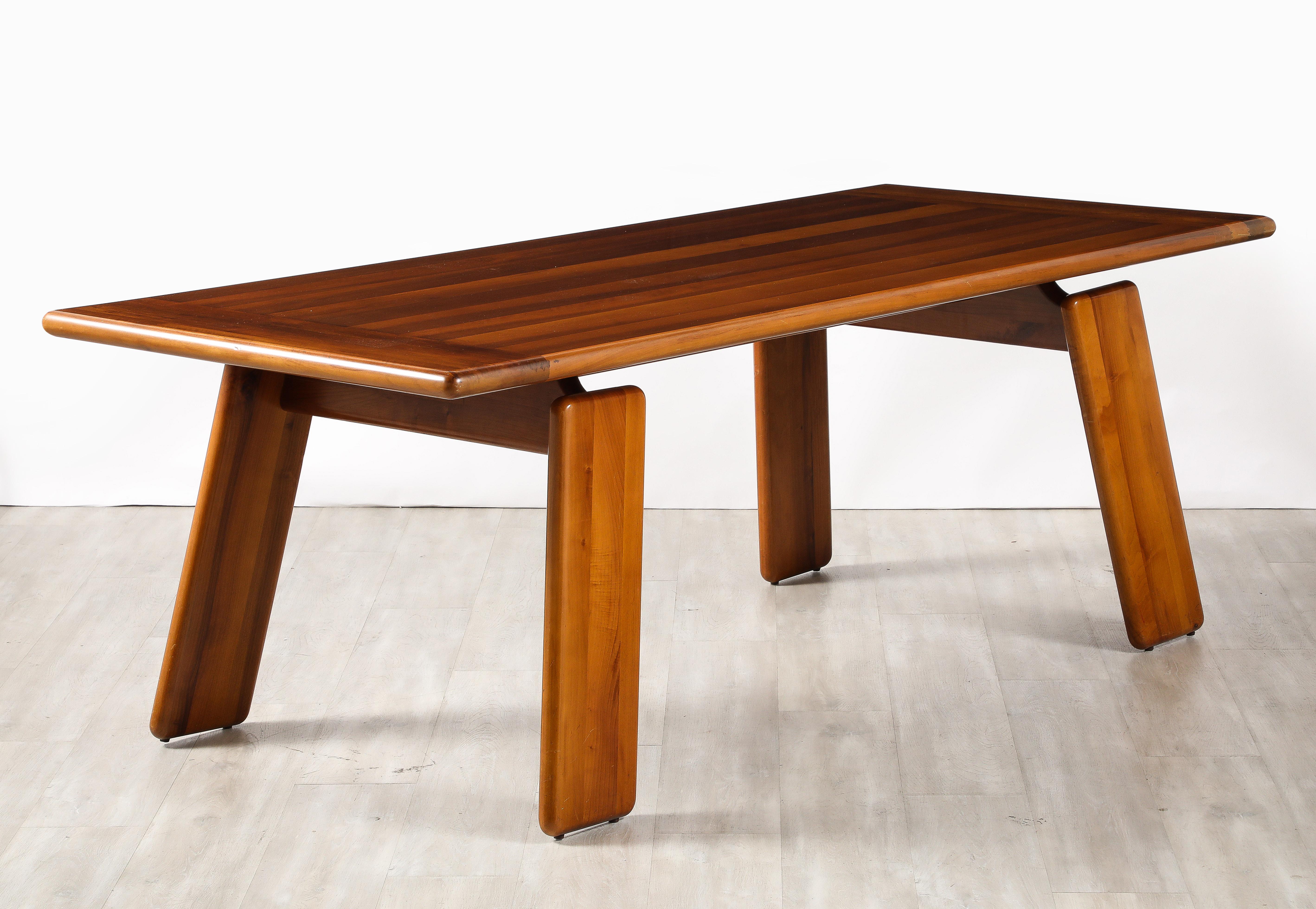 Mario Marenco for Mobil Girgi Italian Walnut Floating Dining Table, circa 1970's For Sale 2