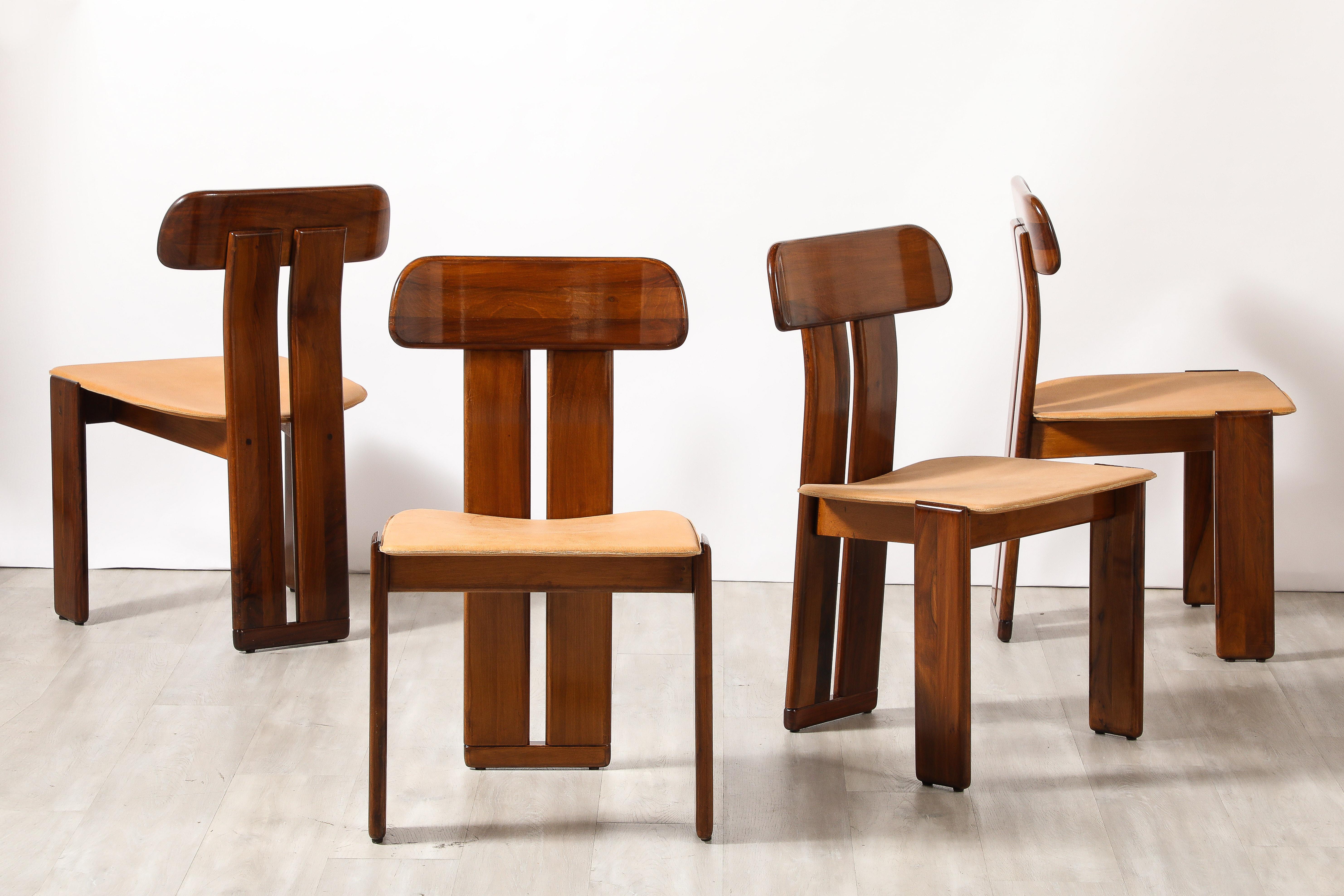 Mario Marenco for Mobil Girgi Set of Four 'Sapporo' Dining Chairs, circa 1970 In Good Condition In New York, NY