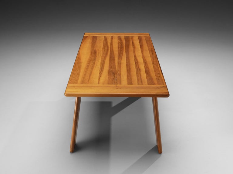 Mario Marenco for Mobilgirgi Dining Table in Walnut In Good Condition For Sale In Waalwijk, NL