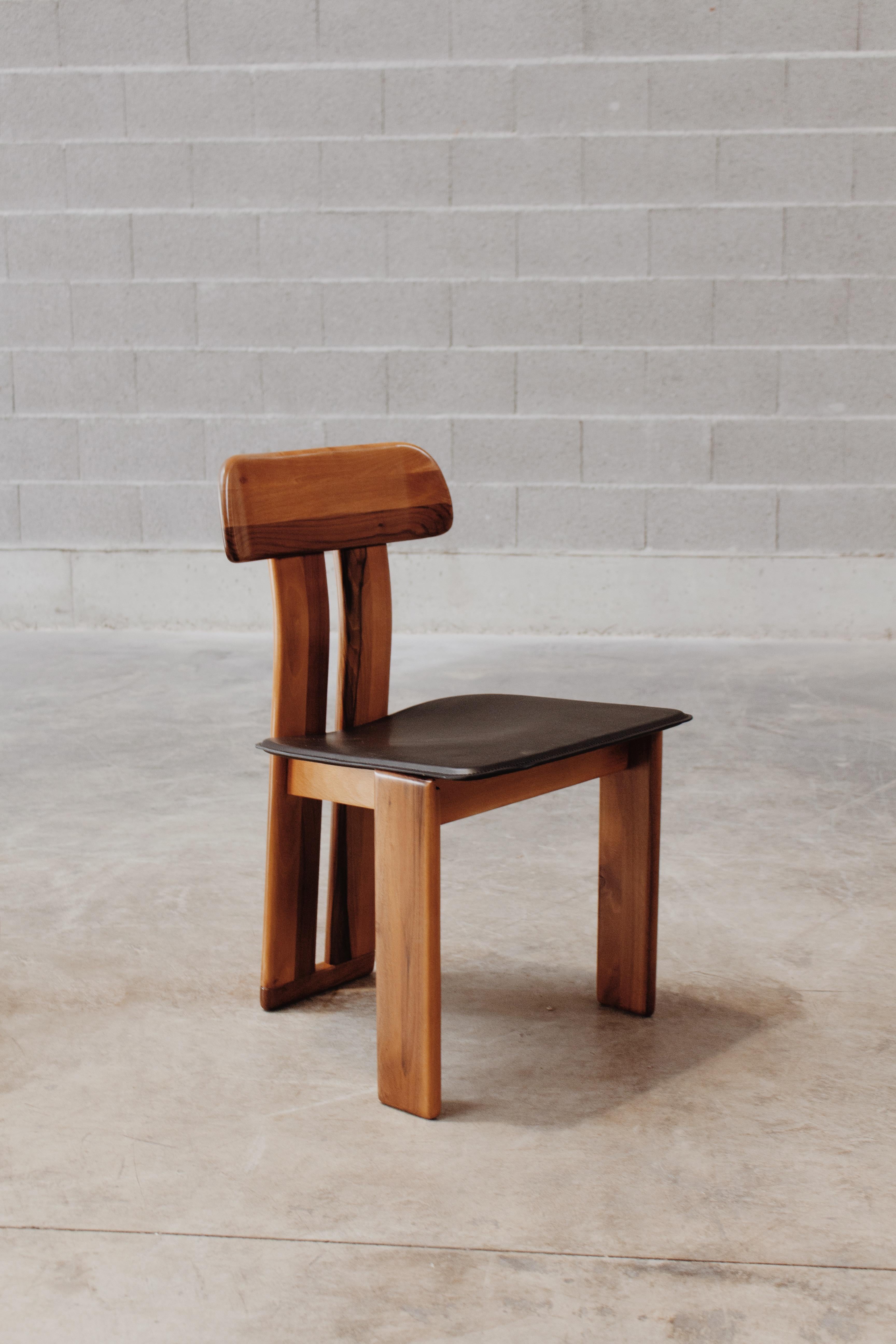 Mario Marenco „Sapporo“-Stühle für Mobil Girgi, 1970, schwarzes Leder, 14er-Set (Moderne der Mitte des Jahrhunderts) im Angebot