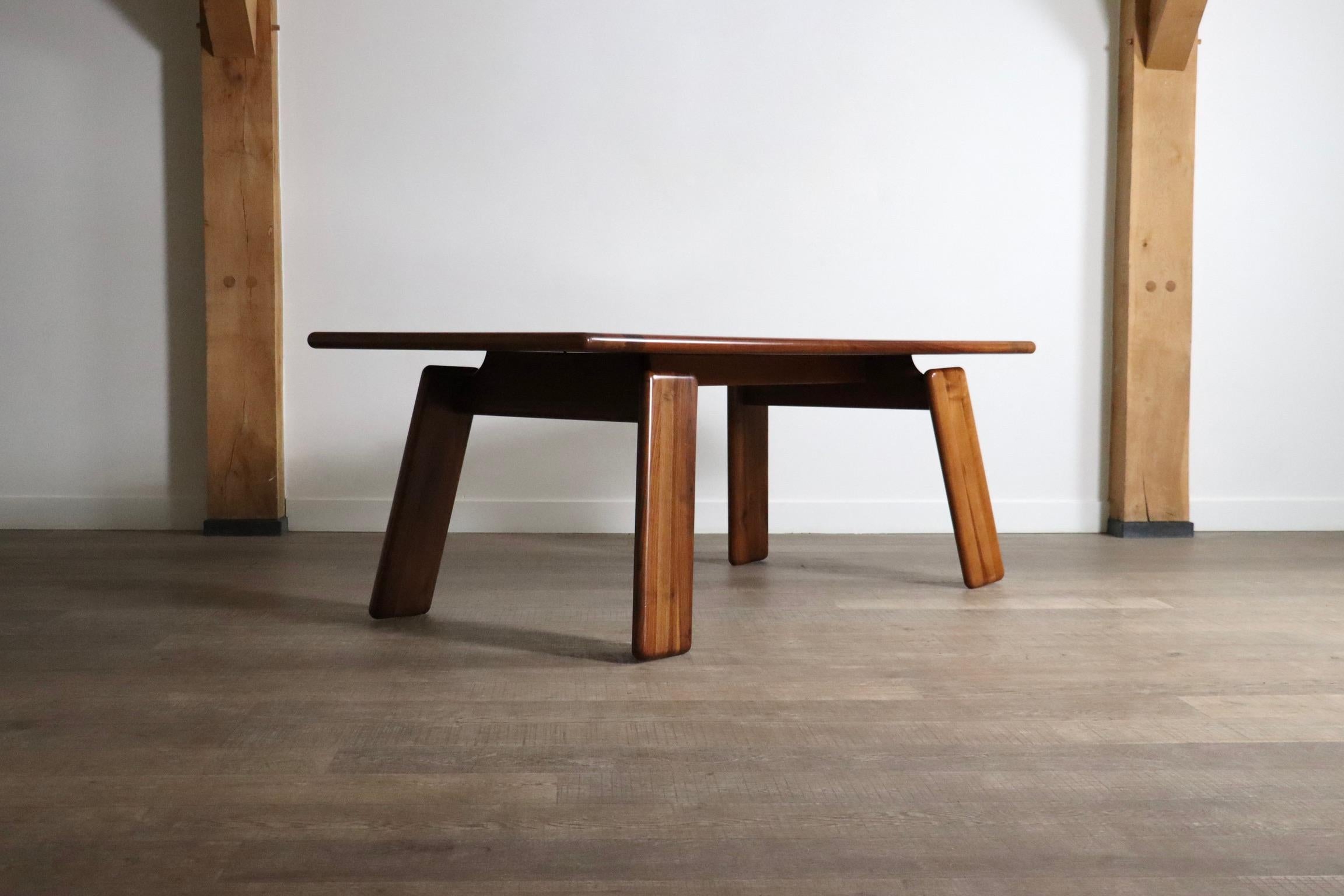 Mario Marenco Mesa de comedor Sapporo para Mobil Girgi Italia Años 70 en venta 3