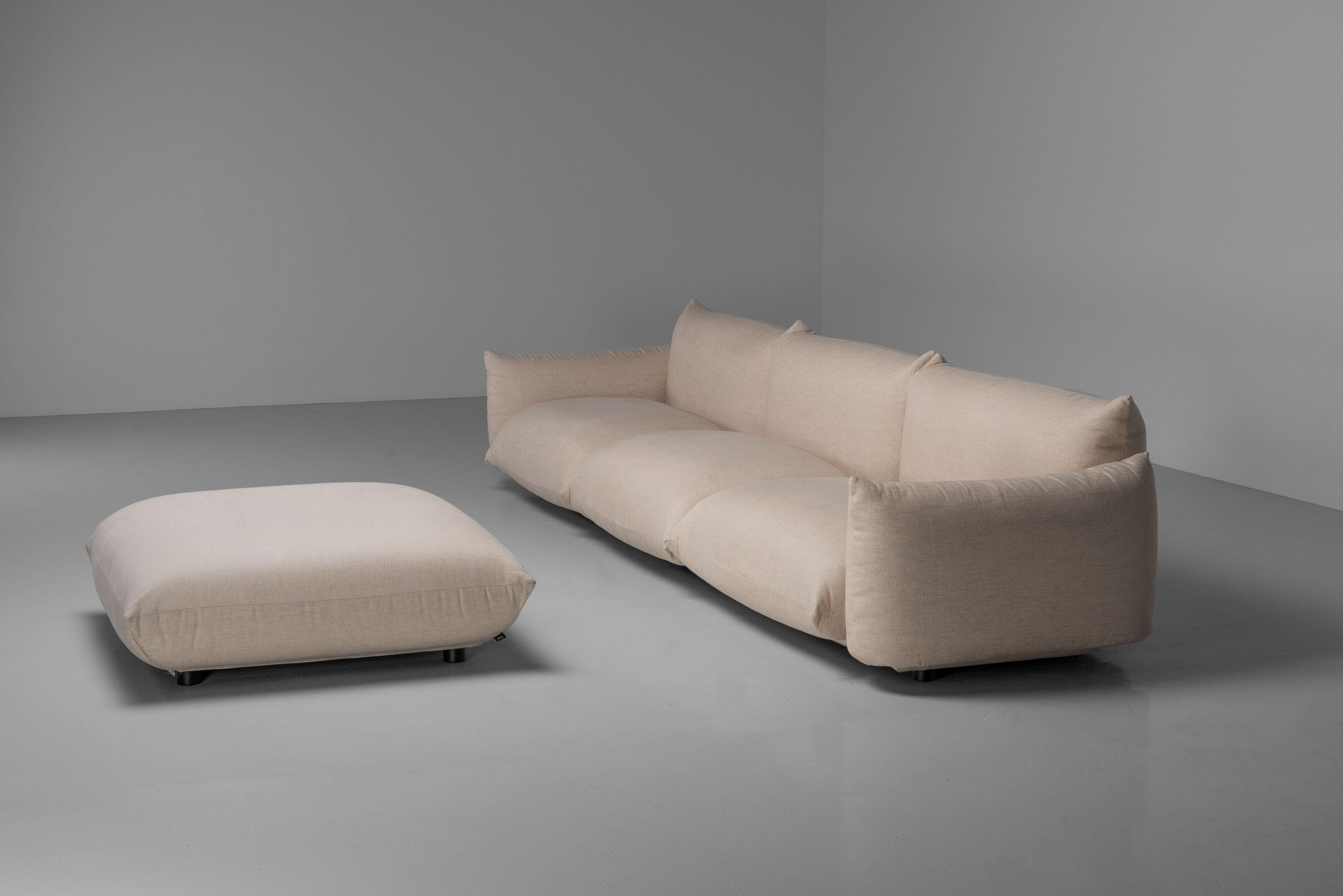 Late 20th Century Mario Marenco sofa and poof Arflex Italy 1971 For Sale