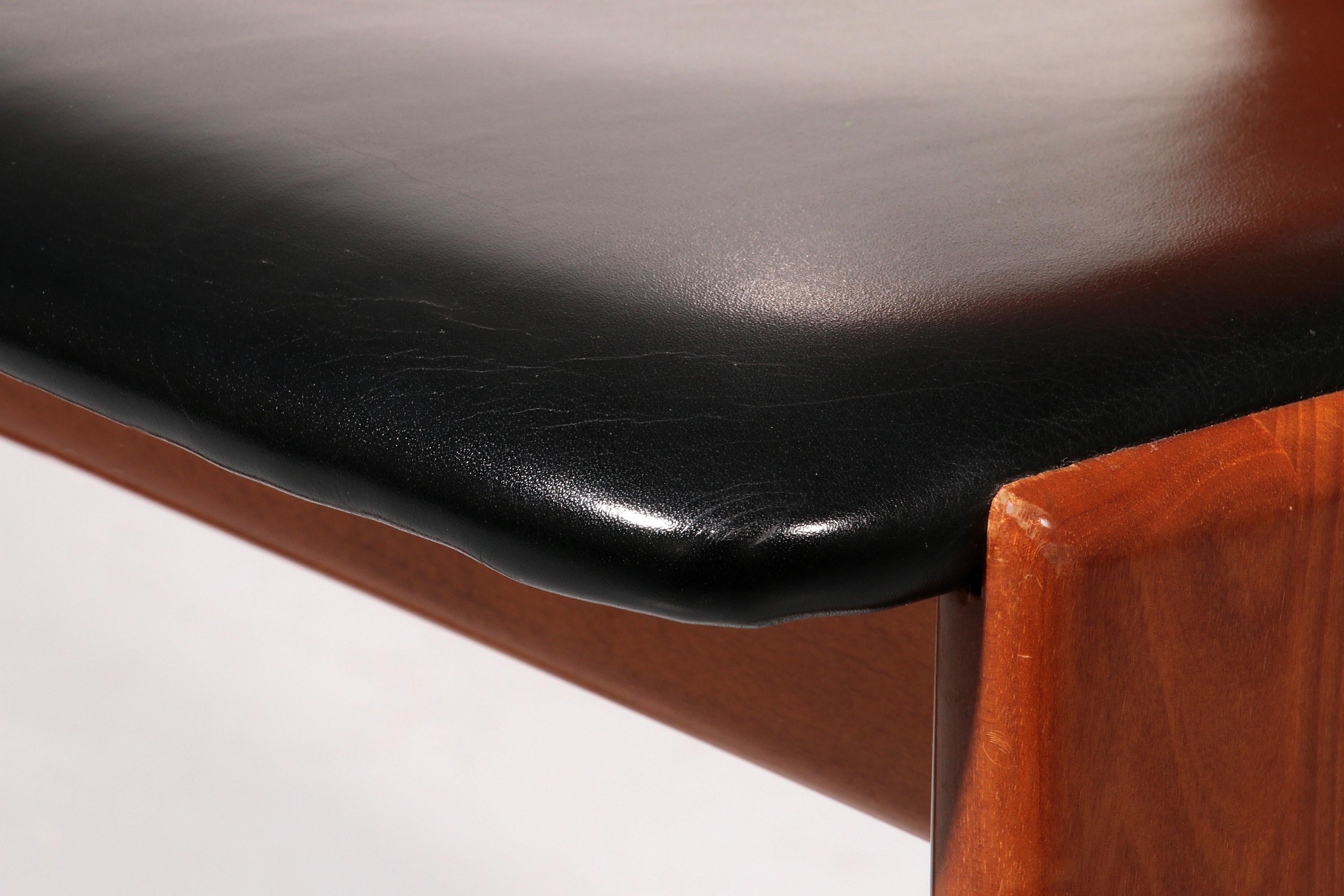 Sedie da pranzo Sapporo in noce di Mario Marenco per Mobilgirgi, anni '70 in vendita 6