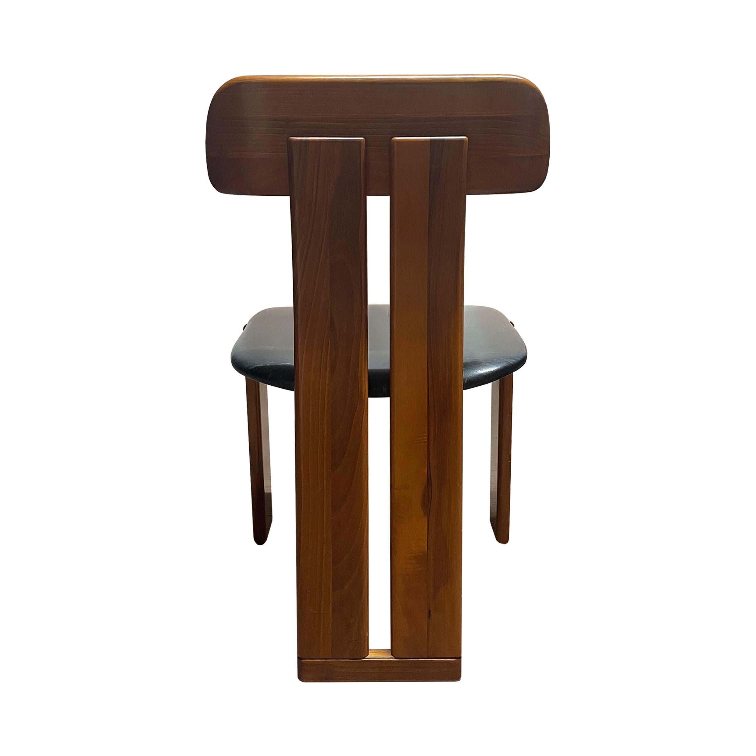 Mario Marenco Walnut Sapporo Dining Chairs for Mobilgirgi, 1970s, Set of 4 In Good Condition For Sale In Vicenza, IT