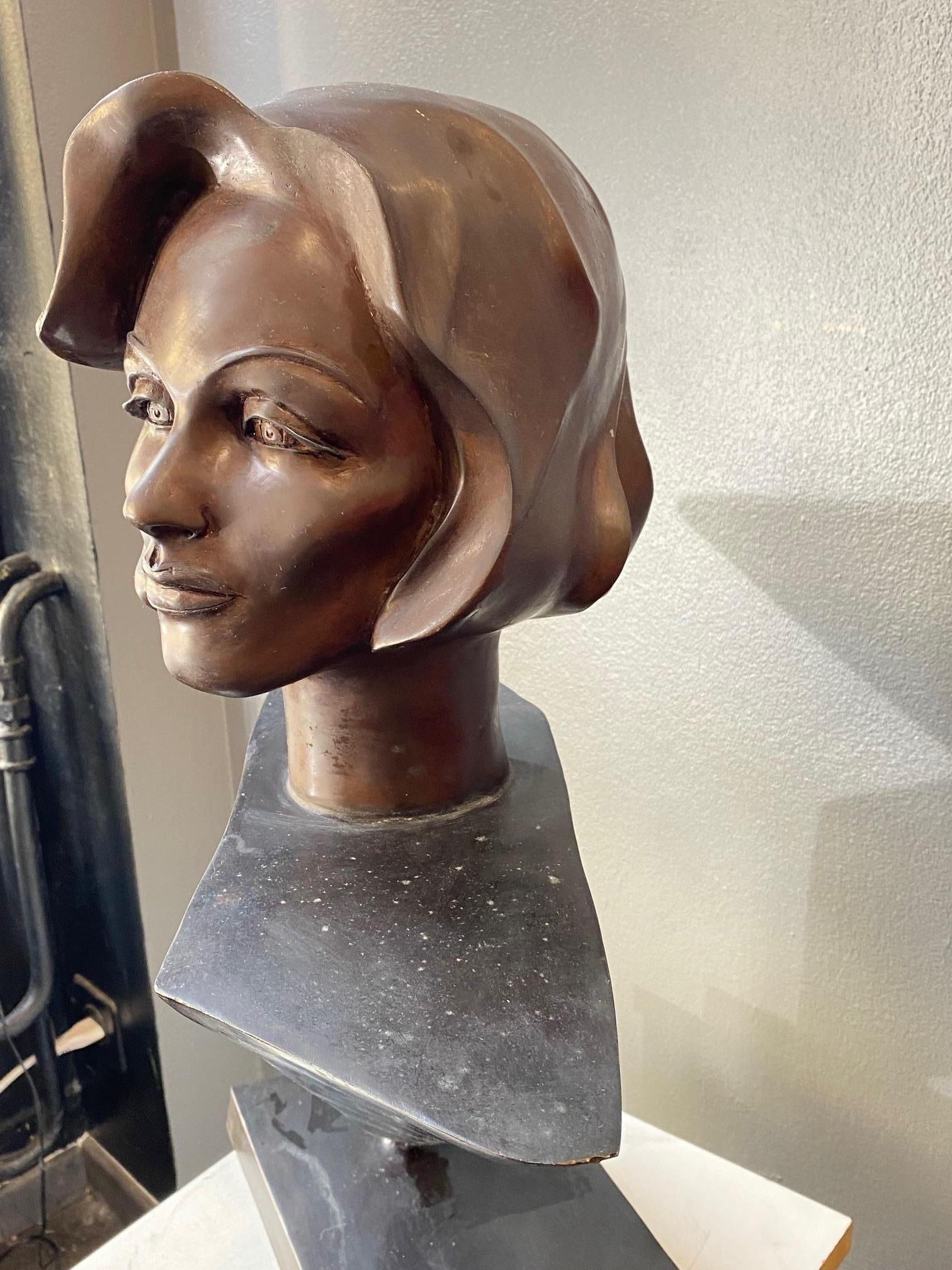 Marlène Dietrich by Mario Napoli - Bronze 50x60x28 cm For Sale 2