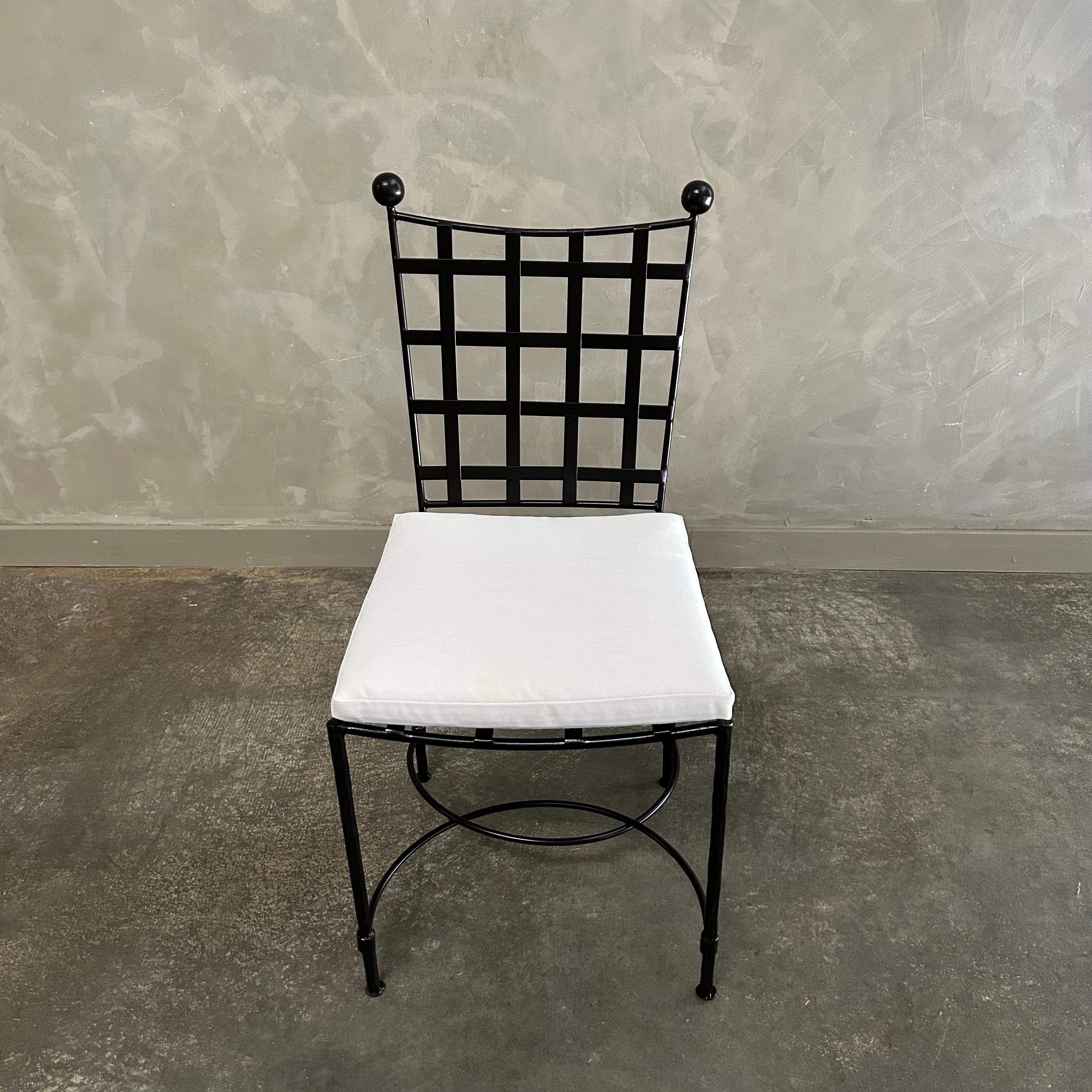 Contemporary Mario outdoor iron dining chair For Sale