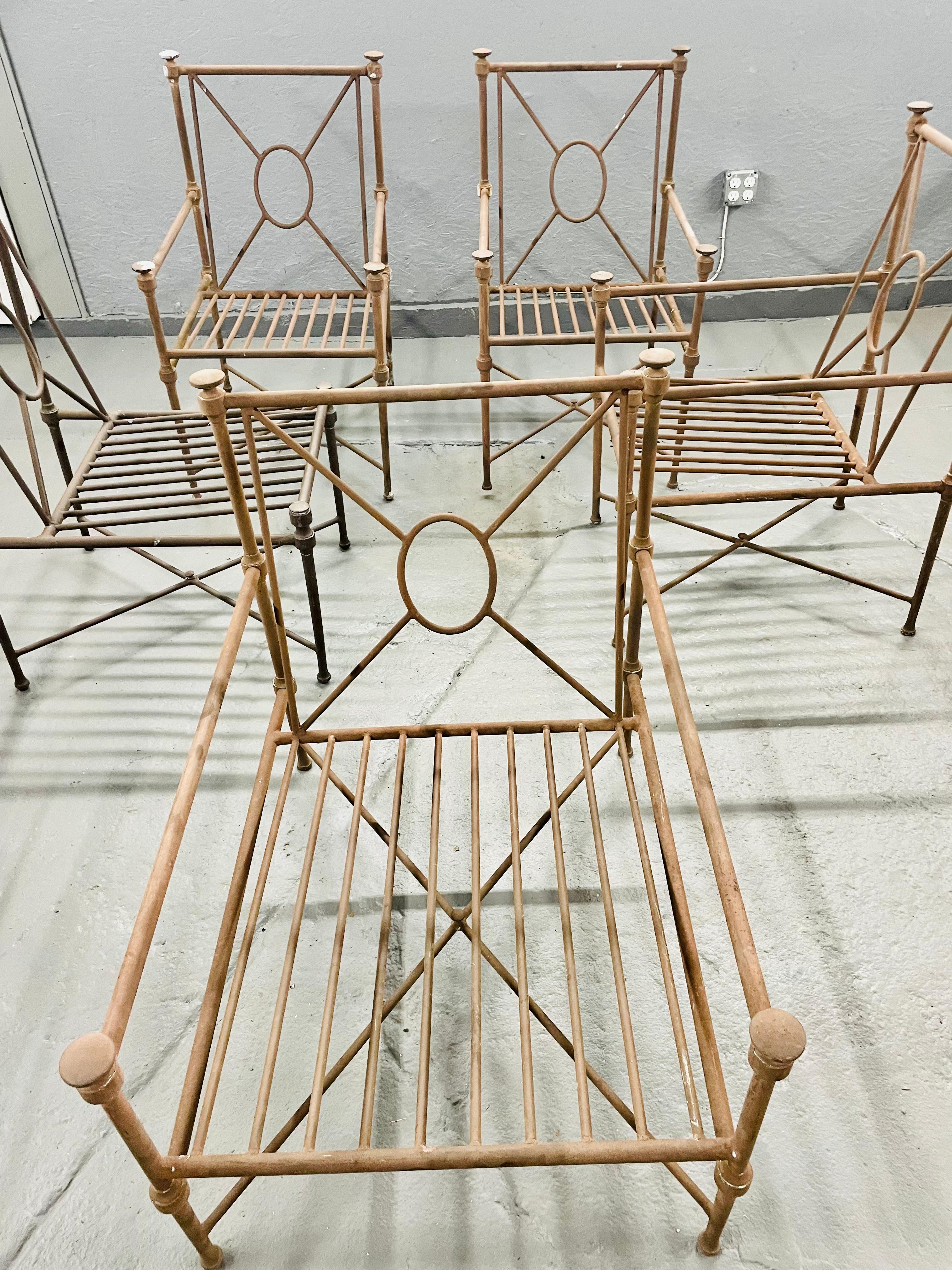 Mario Papperzini pour Salterini Fauteuils

Ensemble de 5 fauteuils en aluminium

Design/One classique avec 