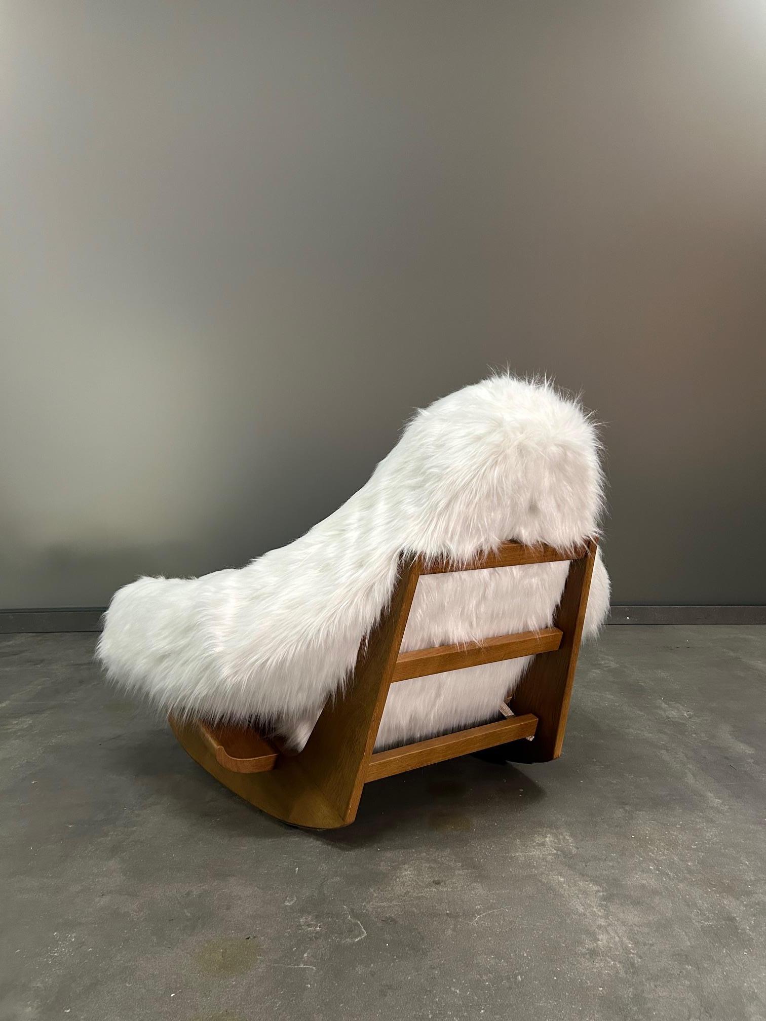 Italian Mario Scheichenbauer “Yeti” Rocking Chair for Elam, Italy, 1970 For Sale