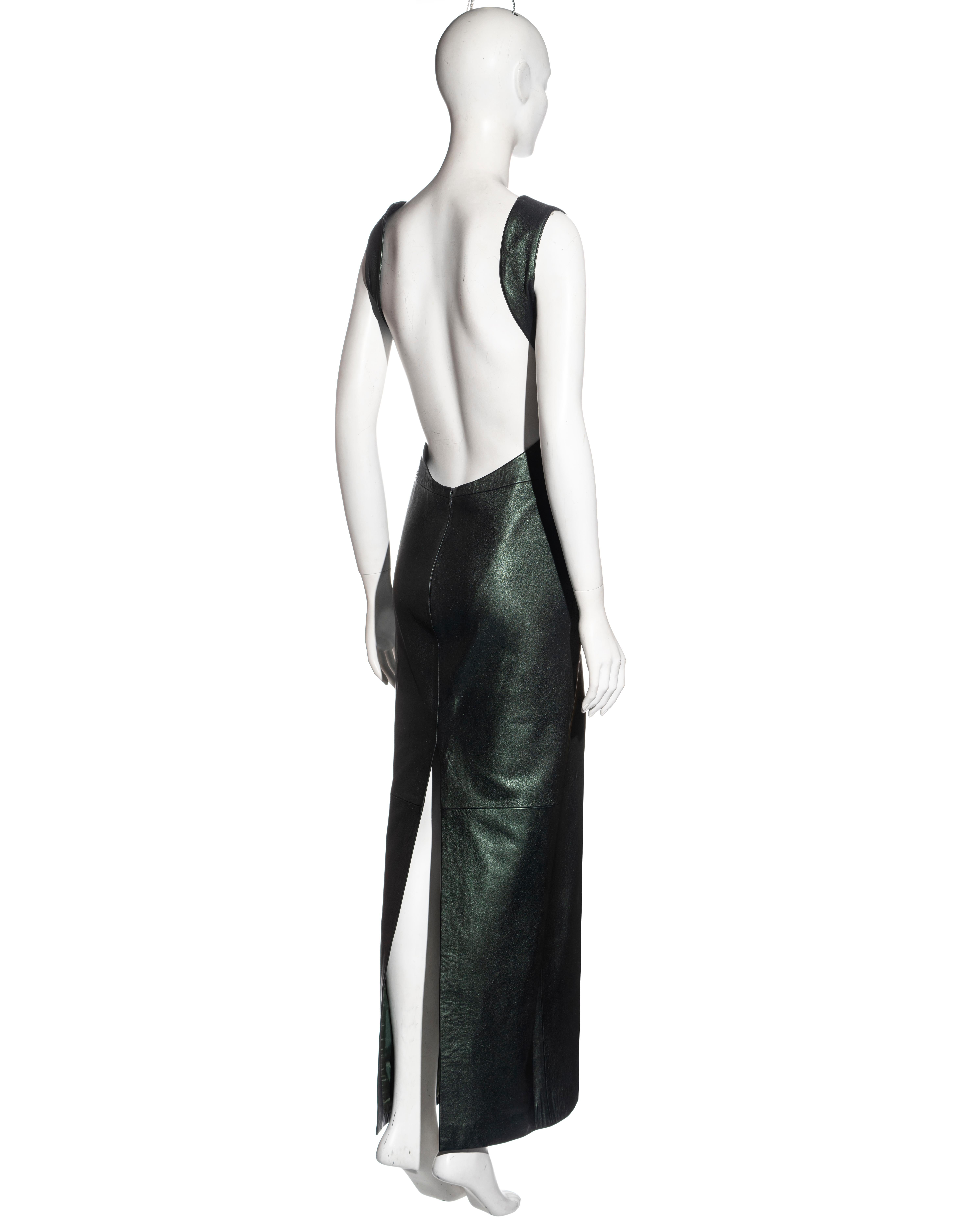 Mario Valentino green leather open back full-length dress, fw 1999 In Excellent Condition For Sale In London, GB