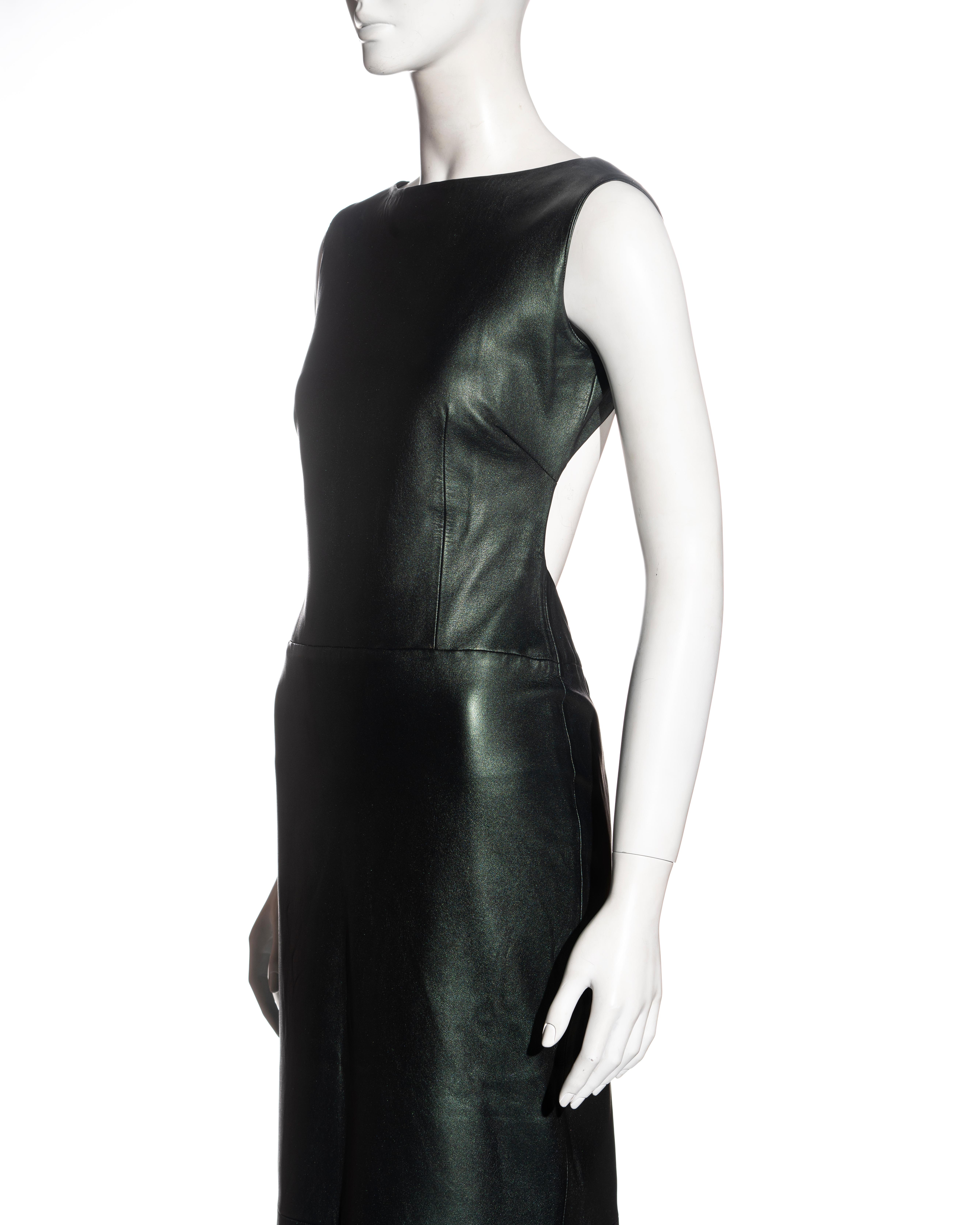 Mario Valentino green leather open back full-length dress, fw 1999 For Sale 2