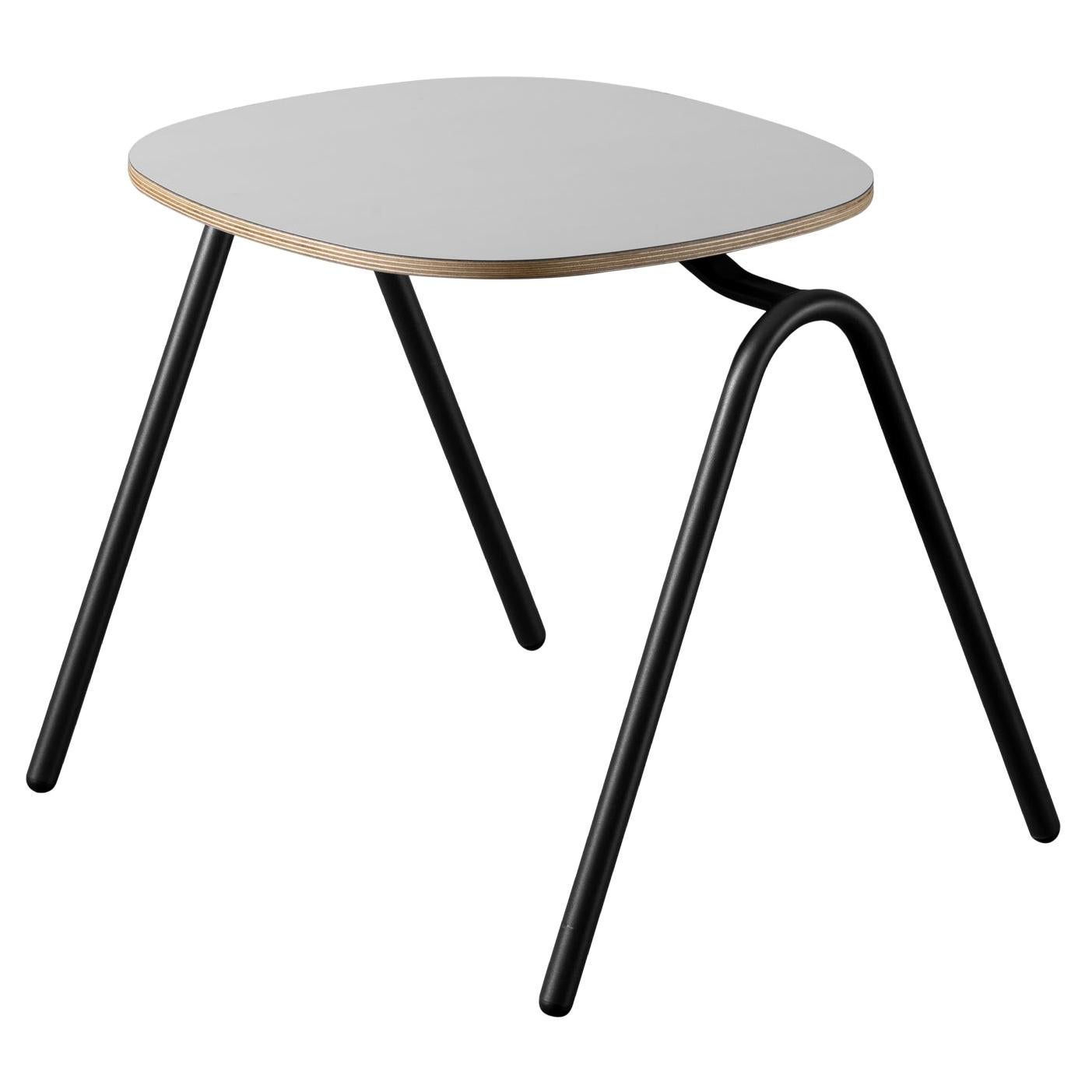 Table basse Mariolina de Londres, plateau gris Fenix et pieds anthracite par E-GGS en vente