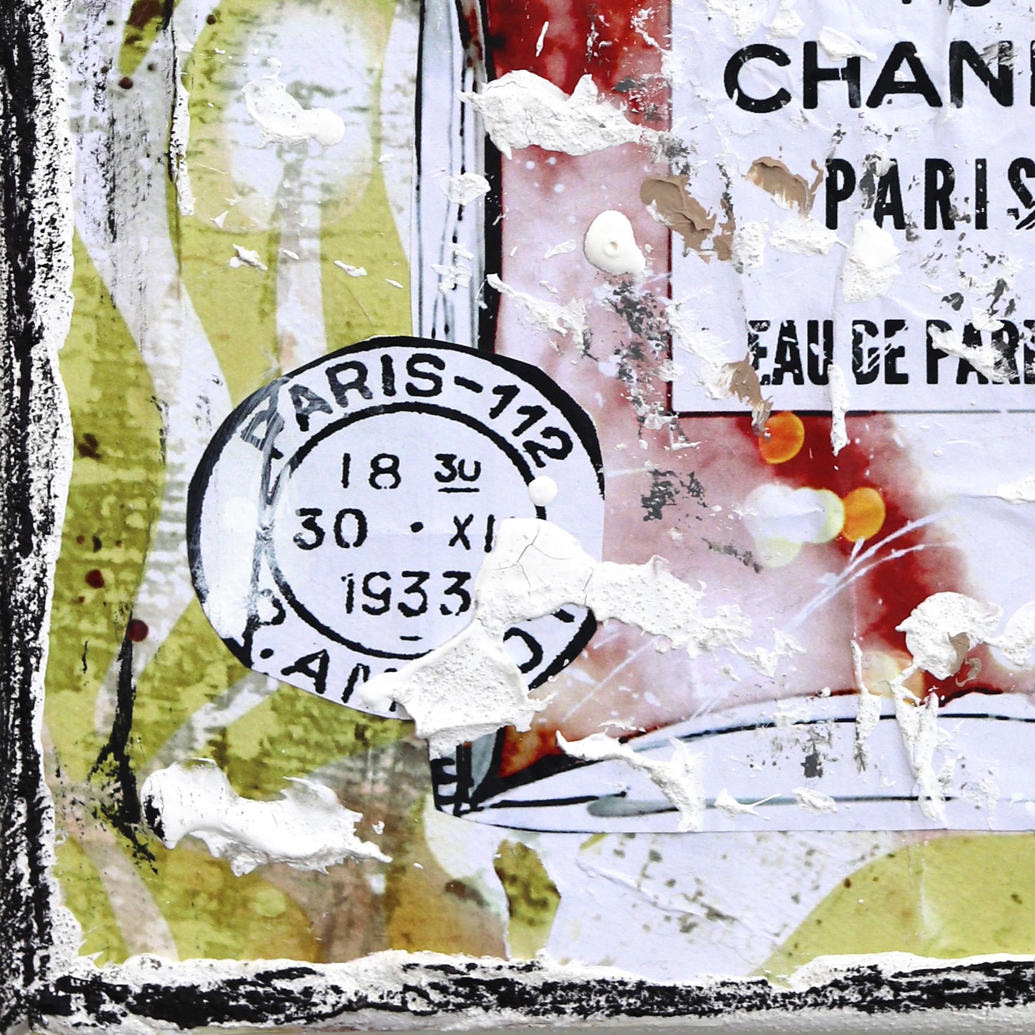 Chanel Bloom - Original Abstract Floral Perfume Textural Distressed Collage Art en vente 2