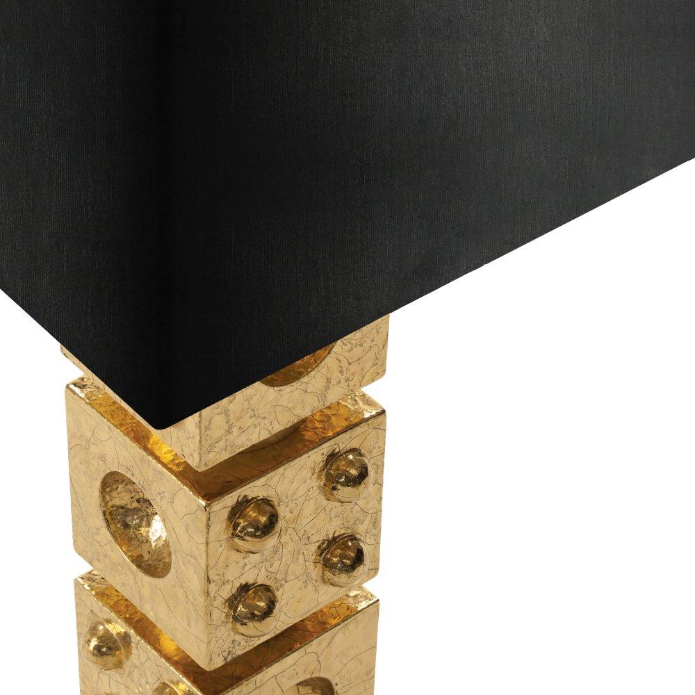 Italiano Lampada da tavolo Adams di Fabioni in smalto oro 24 carati con paralume a cubo in tessuto nero in vendita