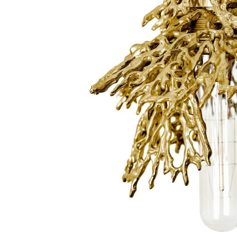 L'illuminazione a sospensione Maris incarna la perfetta fusione di arte e funzionalità, trasformando la luce in un'esperienza scultorea. Ispirato alla forma dell'originale portacandele Maris, reinterpreta l'eleganza del design ispirato al mare in