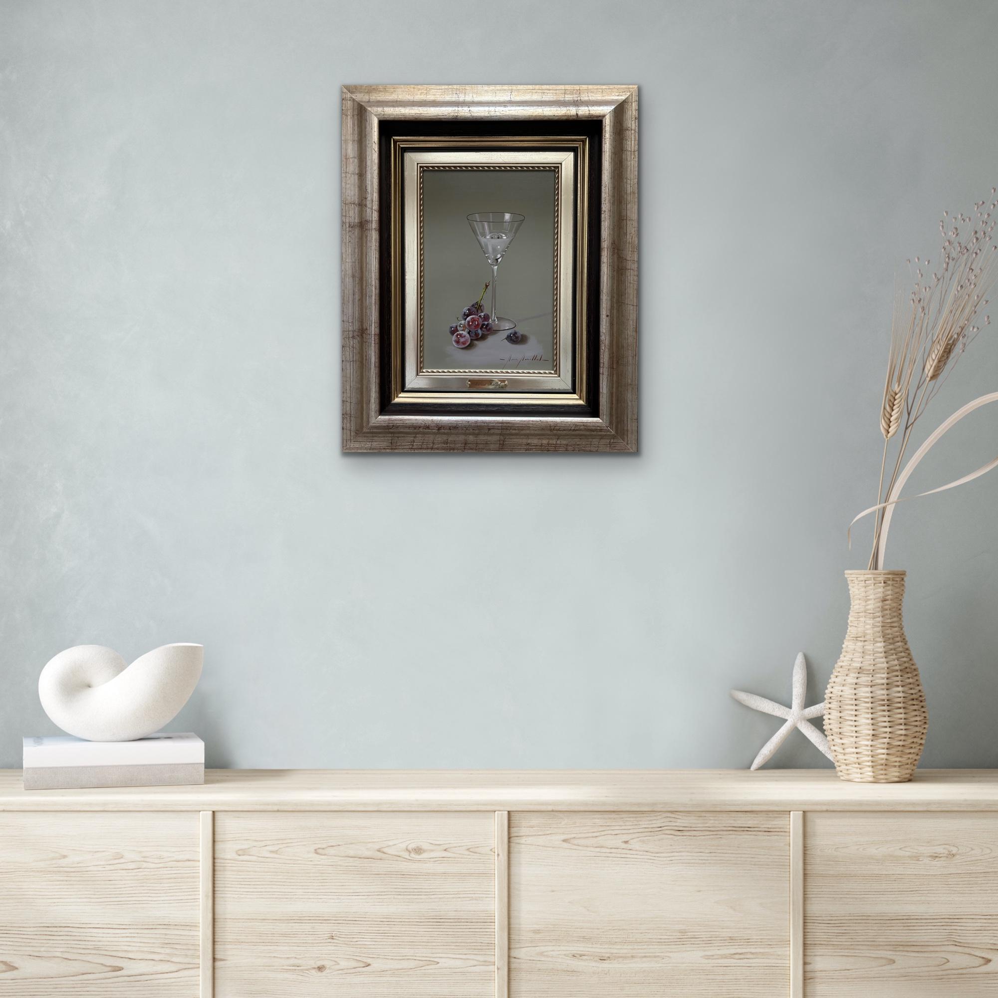 MARISA MALLOL Nature morte Verre à Martini Raisins FEMME ARTISTE ESPAGNOLE peinture à l'huile en vente 1