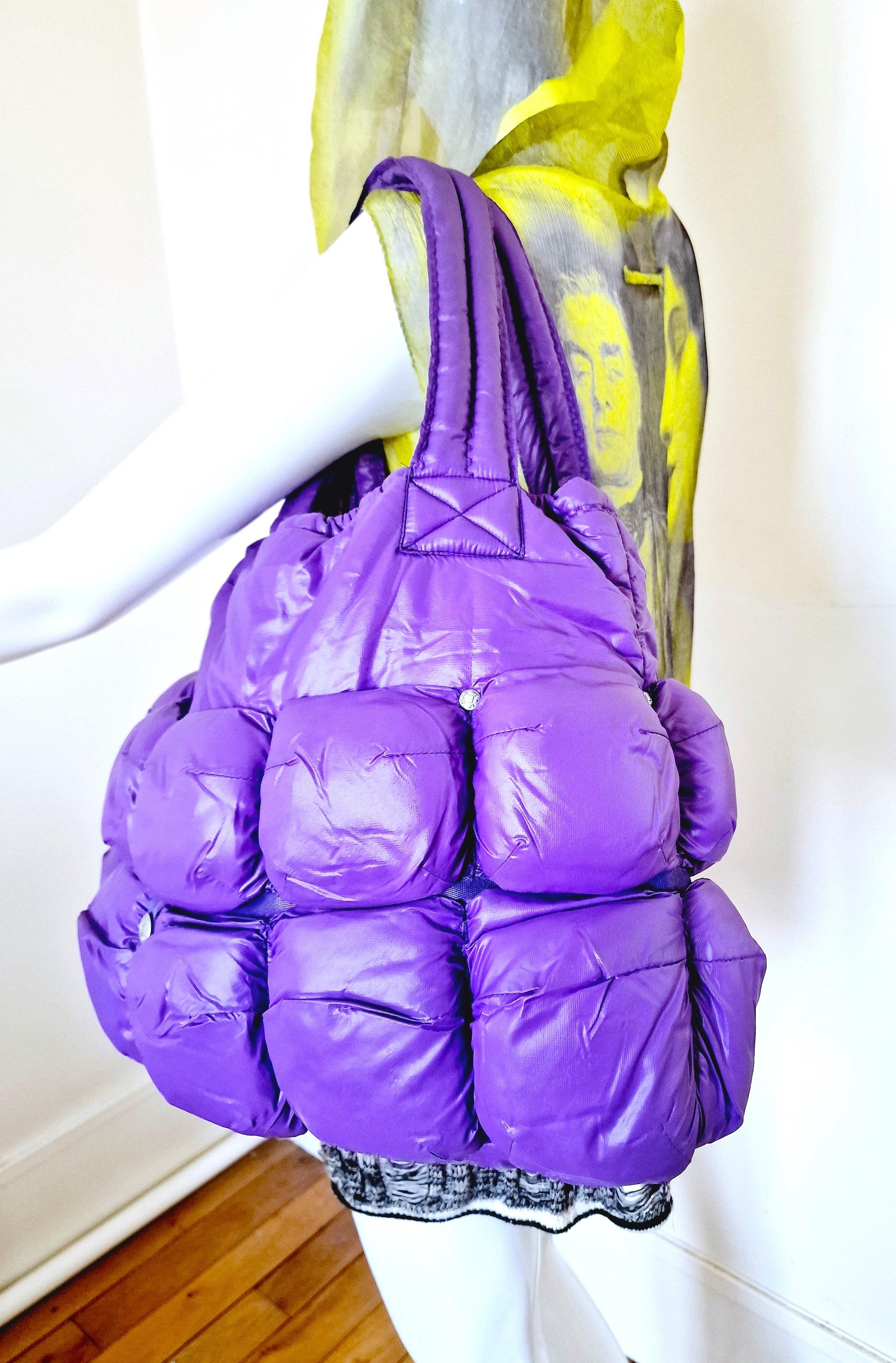 Marithé François Girbaud Pokachu Nylon Pocket Violet Padded Puffer Bubble Bag In Excellent Condition For Sale In PARIS, FR