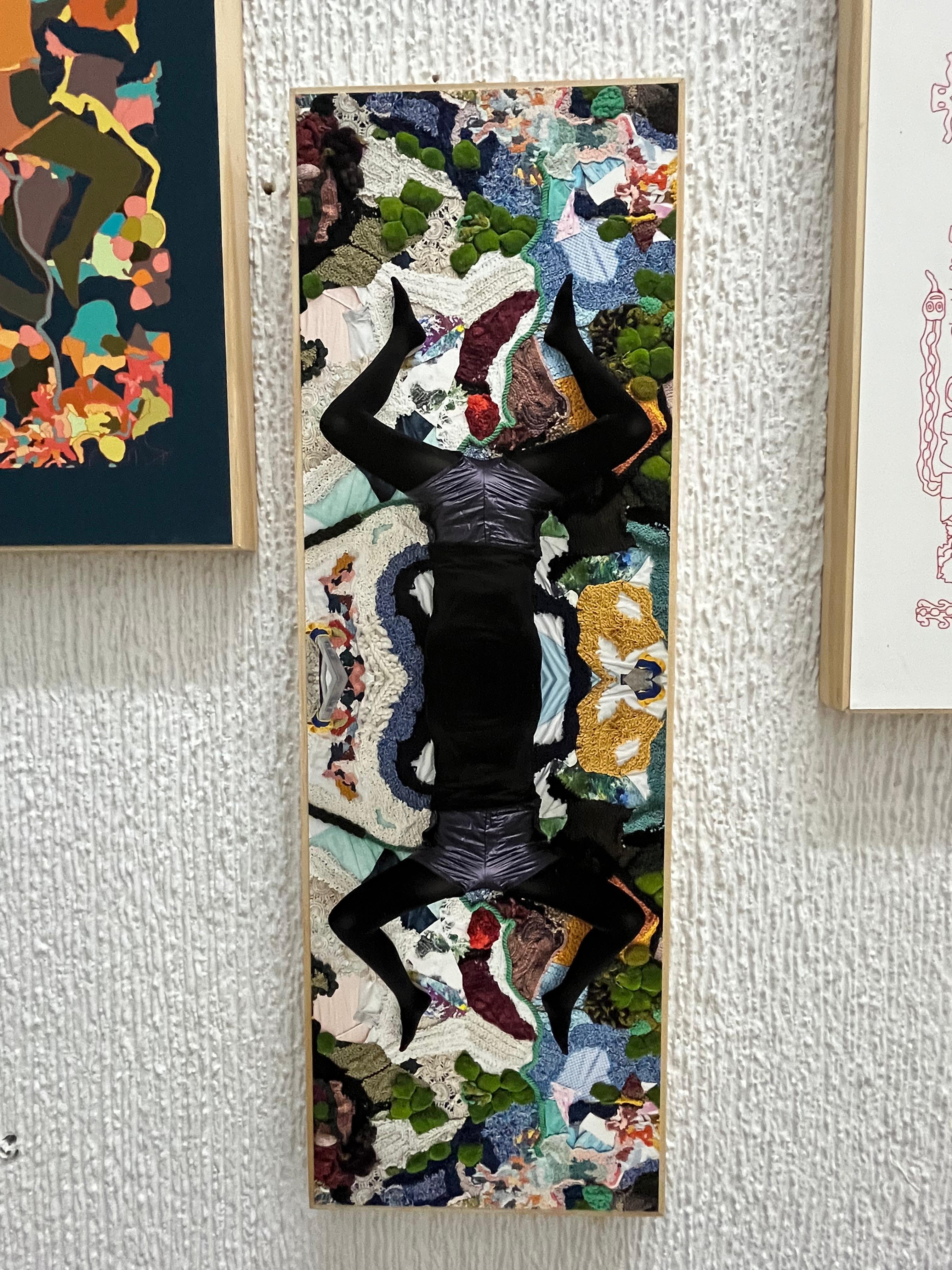 Impression « A Tajo Abierto Paracas IX », broderie, performance - Abstrait Print par Mariu Palacios
