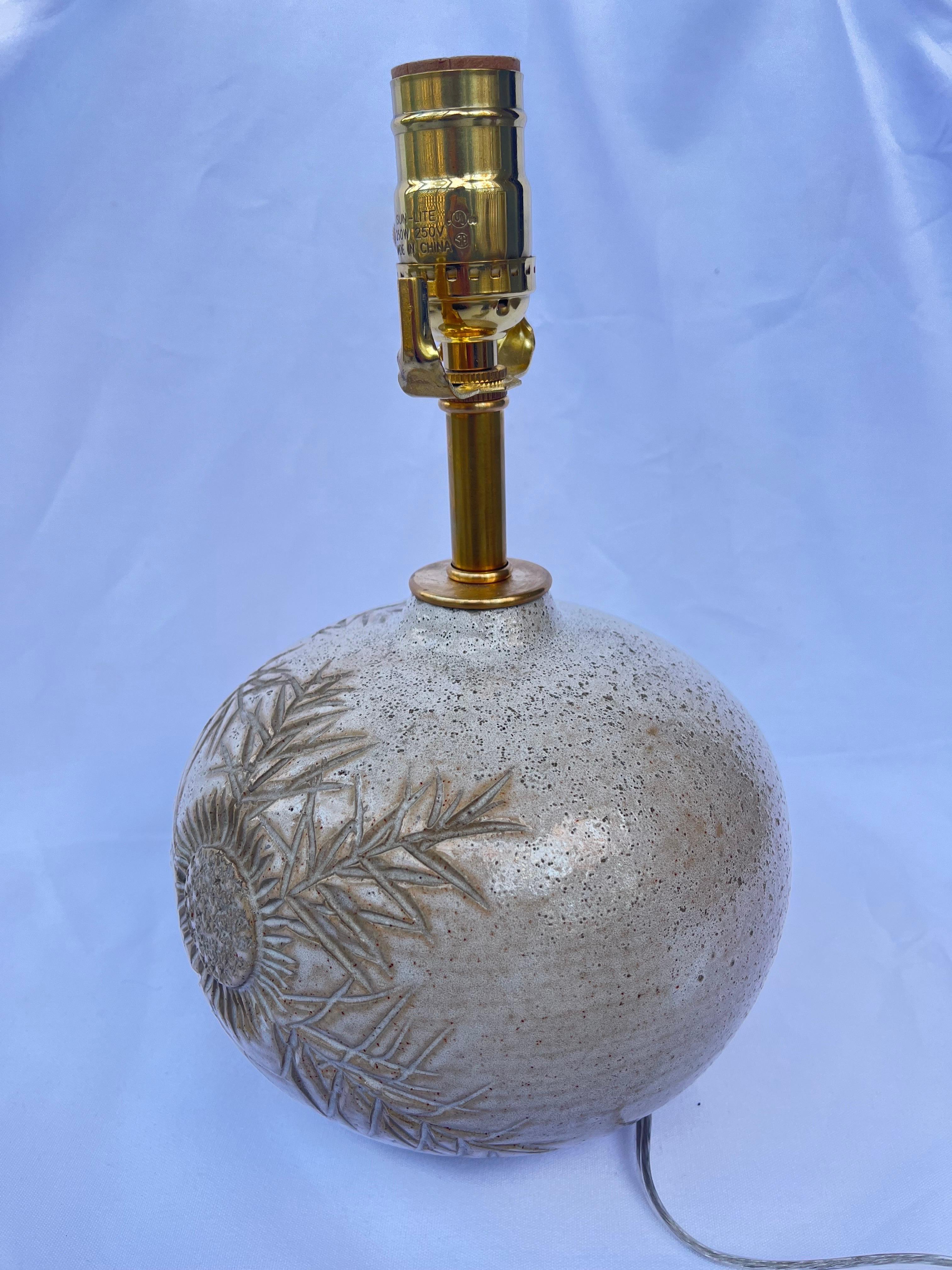 Marius Bessone Vallauris Floral Design Ceramic Vessel Table Lamp Signed Inscribe In Good Condition In Atlanta, GA