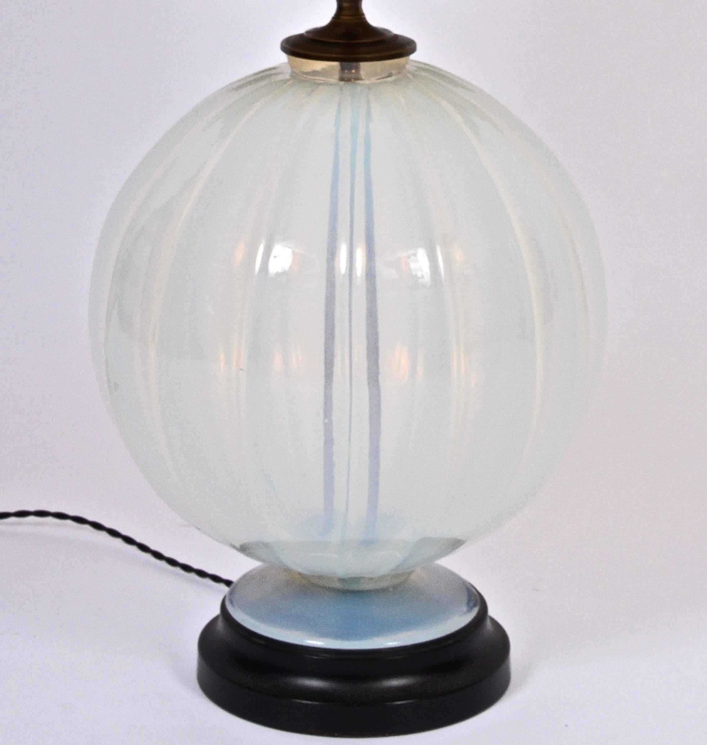 Tall Marius-Ernest Sabino Opalescent Glass Table Lamp, 1930's In Good Condition In Bainbridge, NY