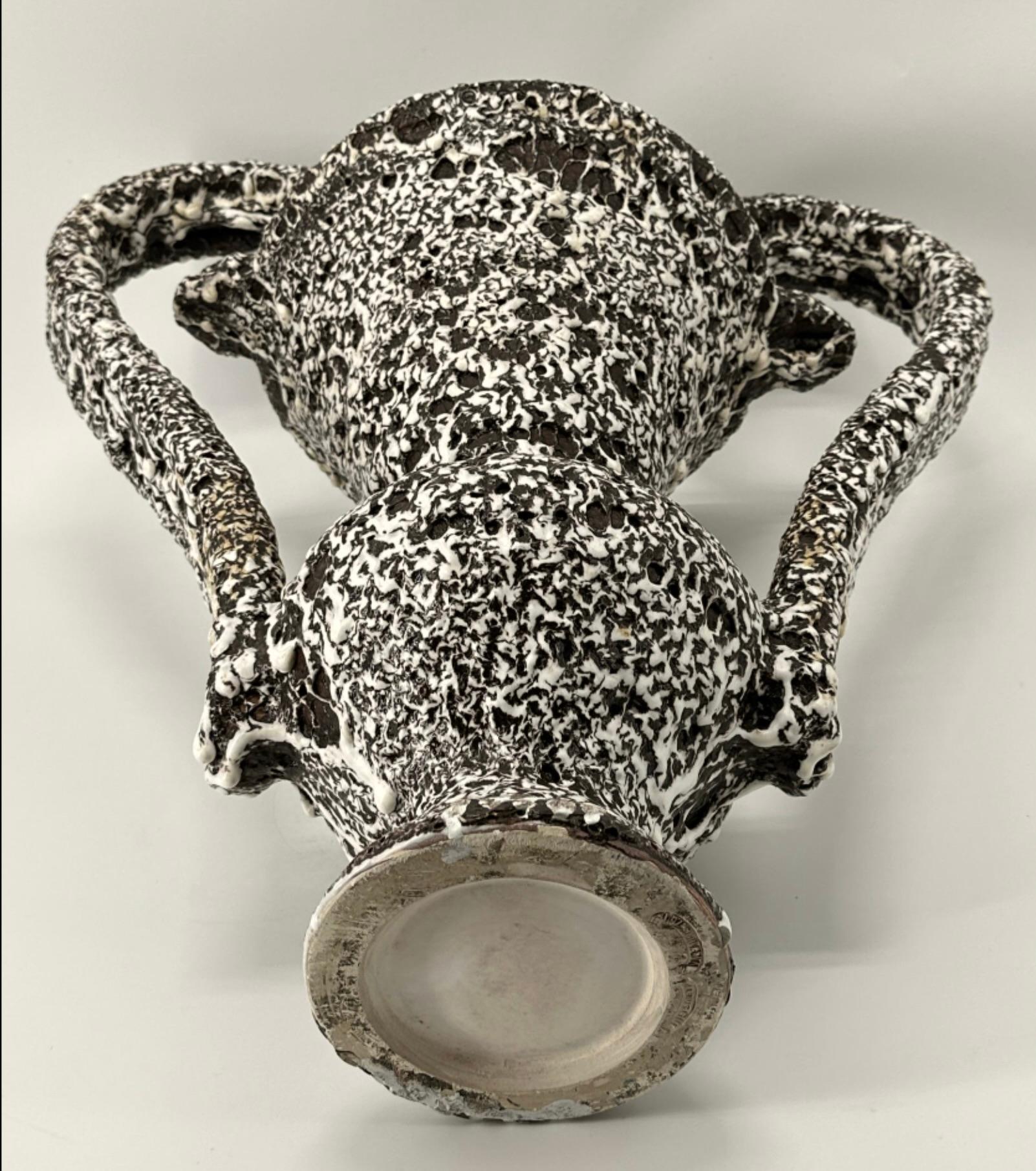 Marius Giuge per Vallauris Vaso grande in ceramica In condizioni buone in vendita a CA, CA