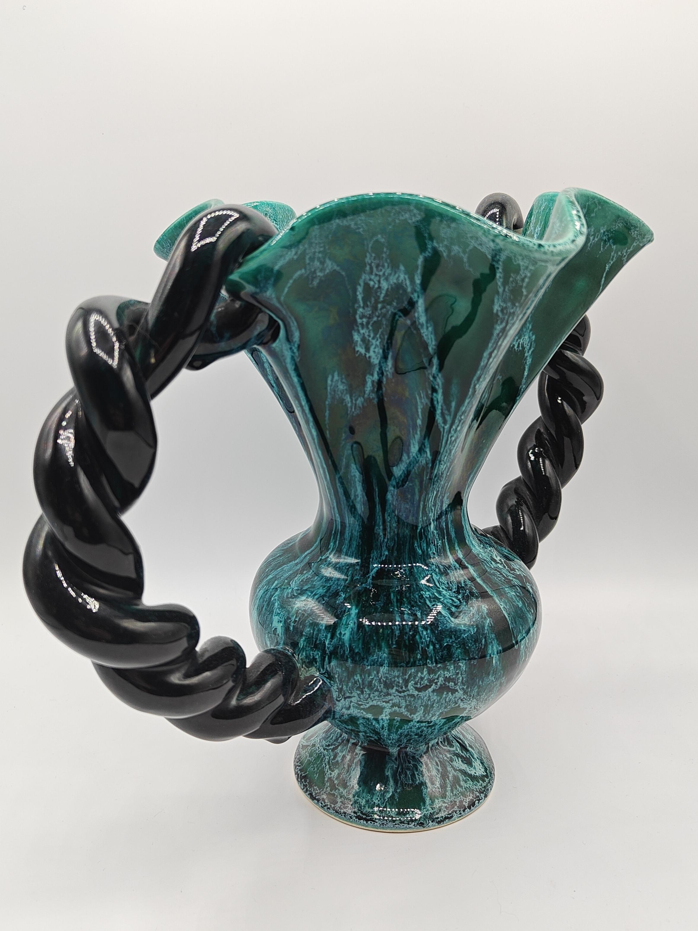 Marius Giuge Vase from Vallauris  In Excellent Condition For Sale In QUINTIN, FR