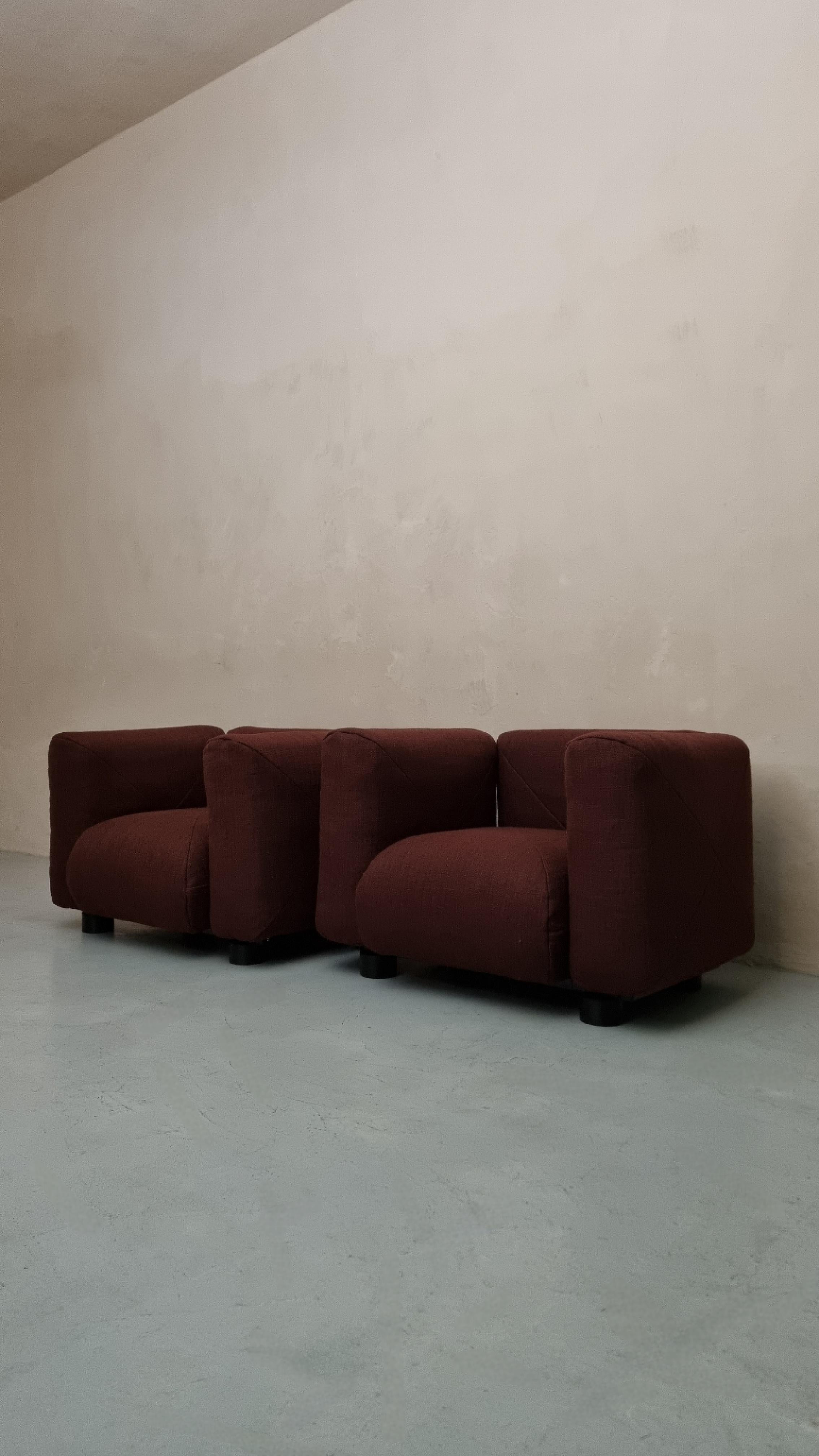 Ensemble de 2 fauteuils Marius & Marius conçus par Mario Marenco pour Arflex dans les années 1970.
Structure en métal peint, coussins en caoutchouc mousse, revêtement en lin et laine, pieds en plastique.
Excellent état, ensemble restauré.

Mario