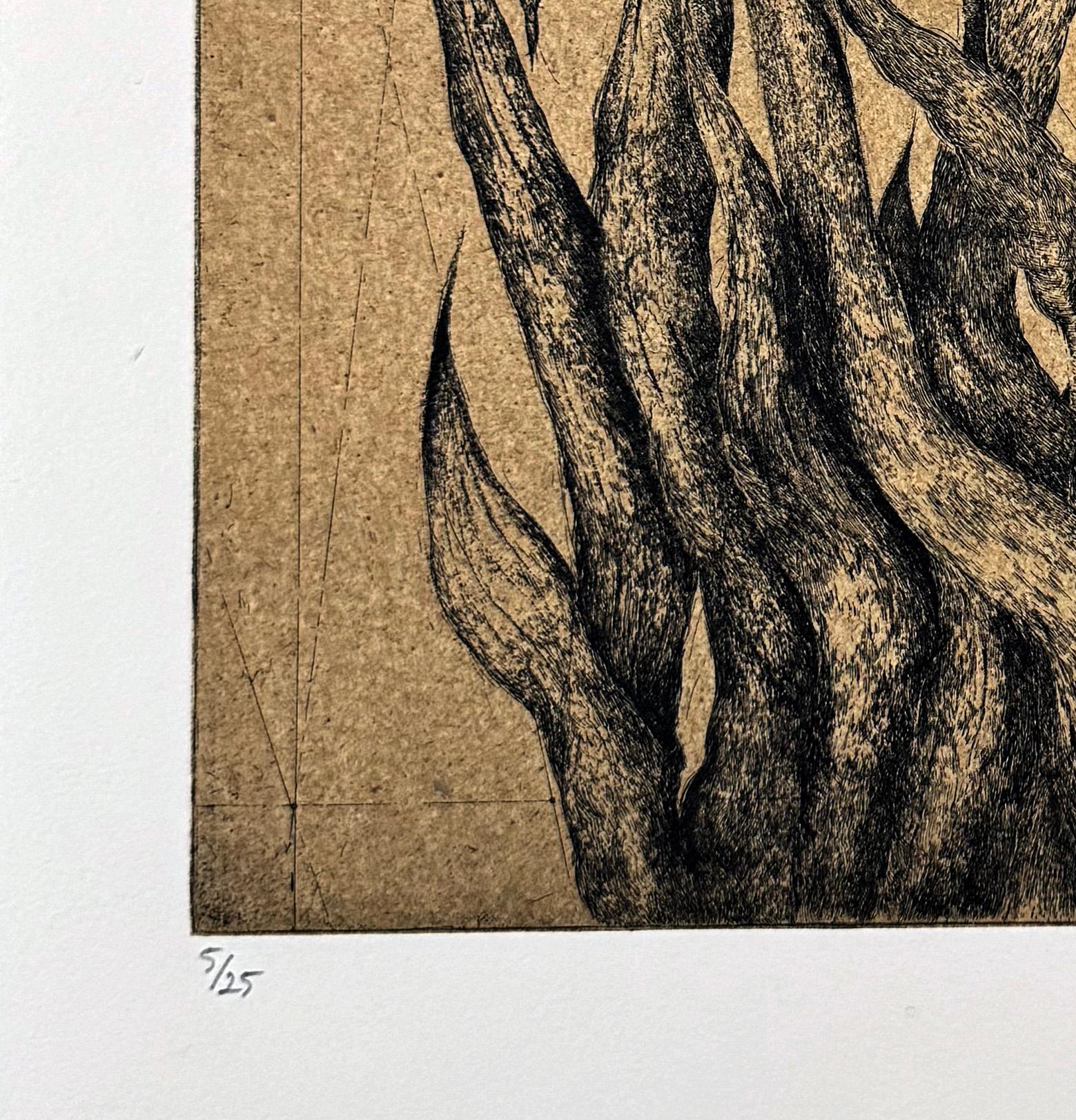 FLEURS #3 - Iris, un des 4 portraits de fleurs de Marjan Seyedin en vente 2