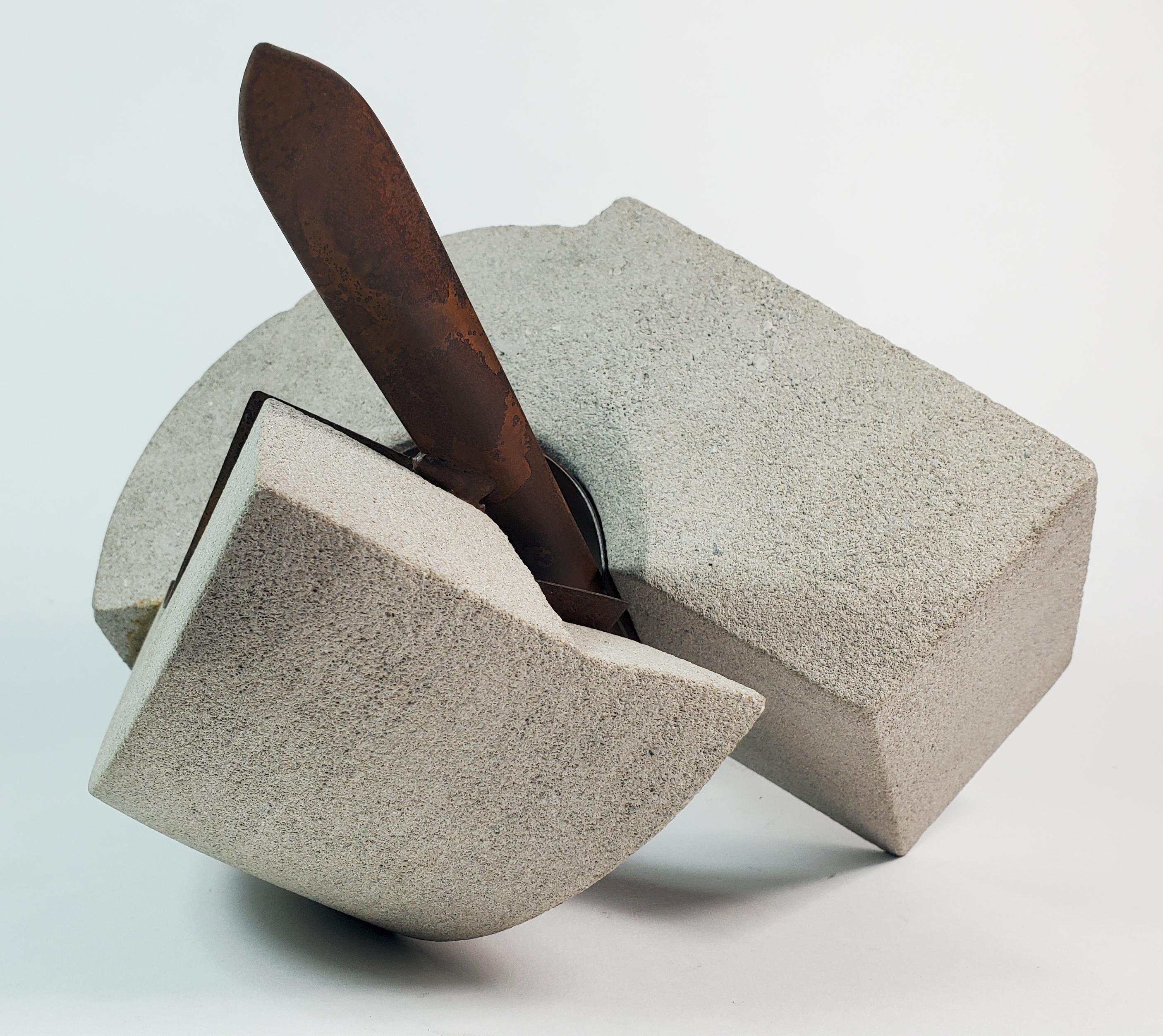 Geschichten-Lesson (First Stone) – Sculpture von Mark Beltchenko Studio