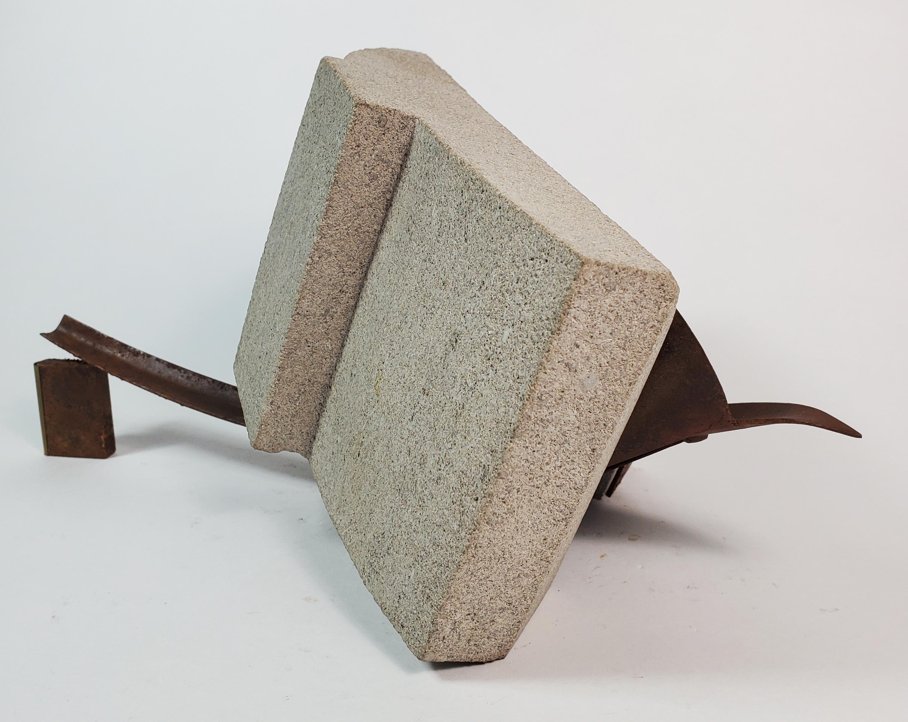 Geschichte Lessons-Serie (3. Stein) (Grau), Still-Life Sculpture, von Mark Beltchenko Studio