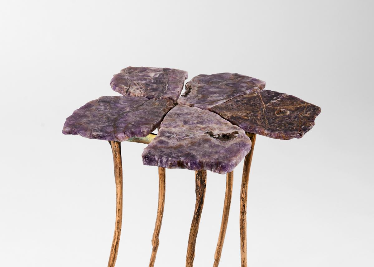 Mark Brazier-Jones, „Blütenblatt“, Beistelltisch, Bronze, Amethyst, Vereinigtes Königreich, 2022 im Zustand „Gut“ im Angebot in New York, NY