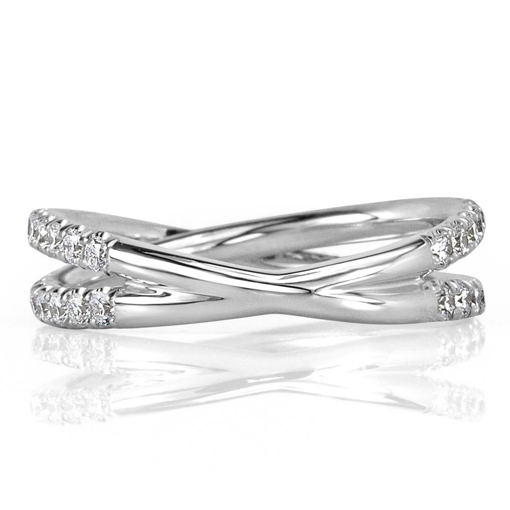 Mark Broumand, bague croisée en platine avec diamants taille brillant rond 0,85 carat Unisexe en vente