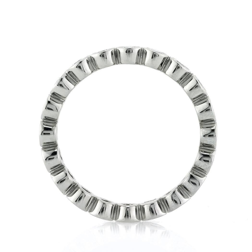 Moderne Mark Broumand, anneau d'éternité en platine avec diamants taille brillant rond de 1,00 carat sertis sur le chaton en vente